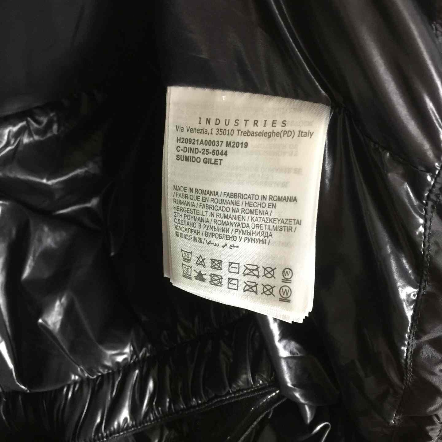 Moncler Verdons Short Down Jacket - DesignerGu