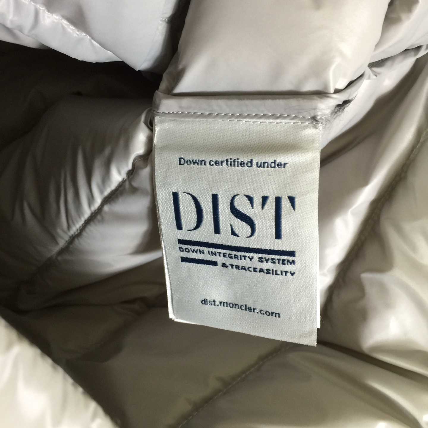 Moncler Acorus Packable Short Down Jacket - DesignerGu