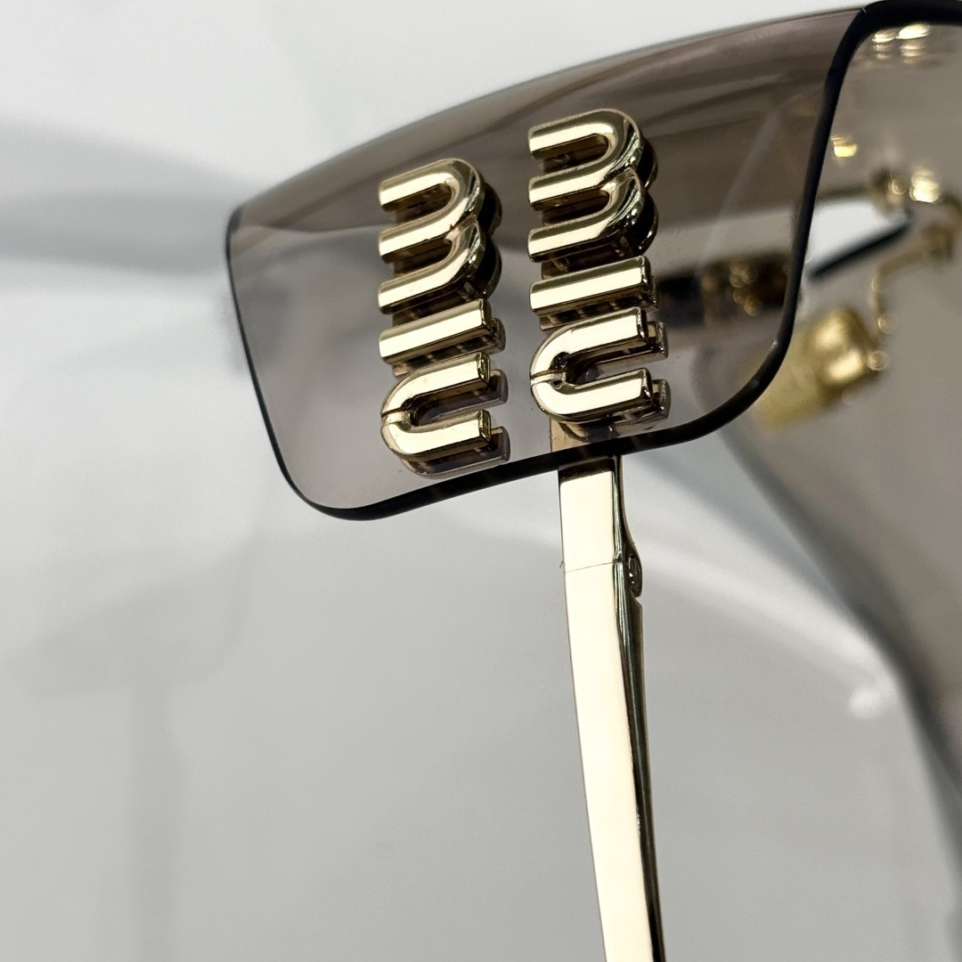 Miu Miu OMU B53S Sunglasses - DesignerGu