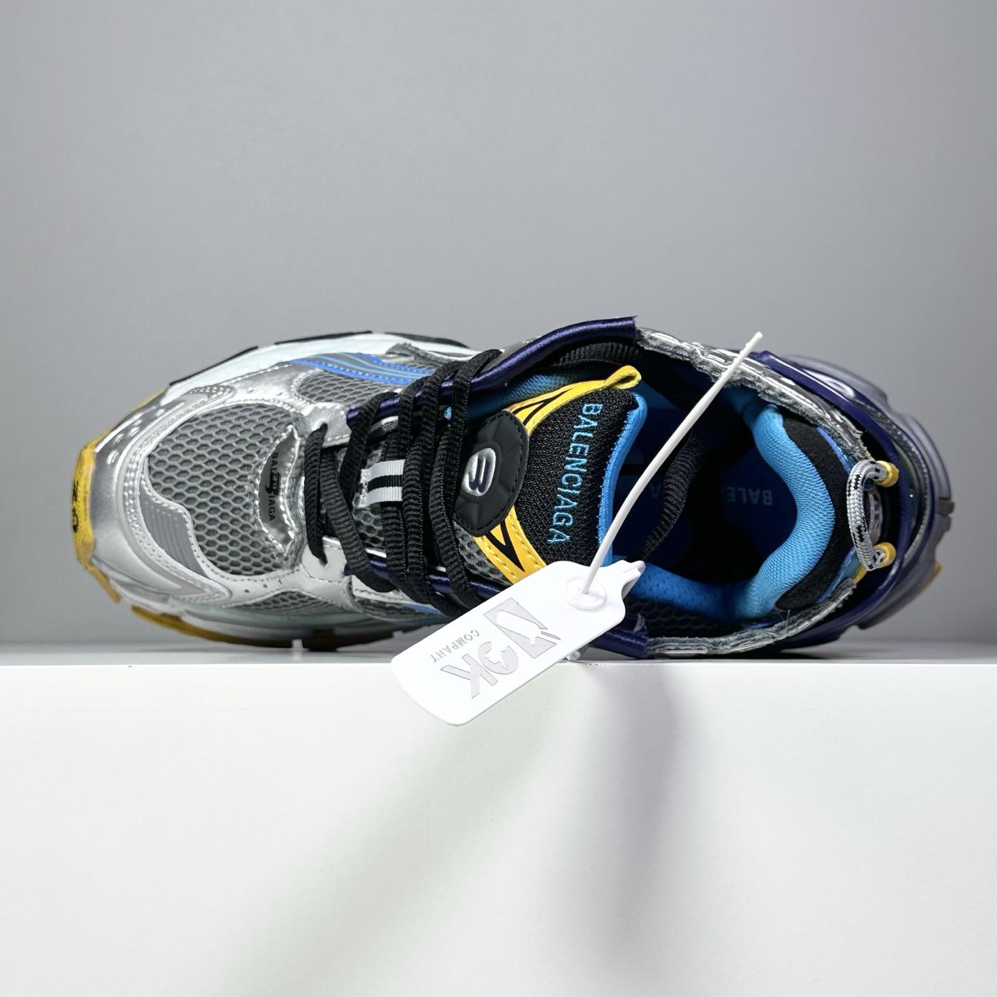 Balenciaga Runner Sneaker In Grey - DesignerGu