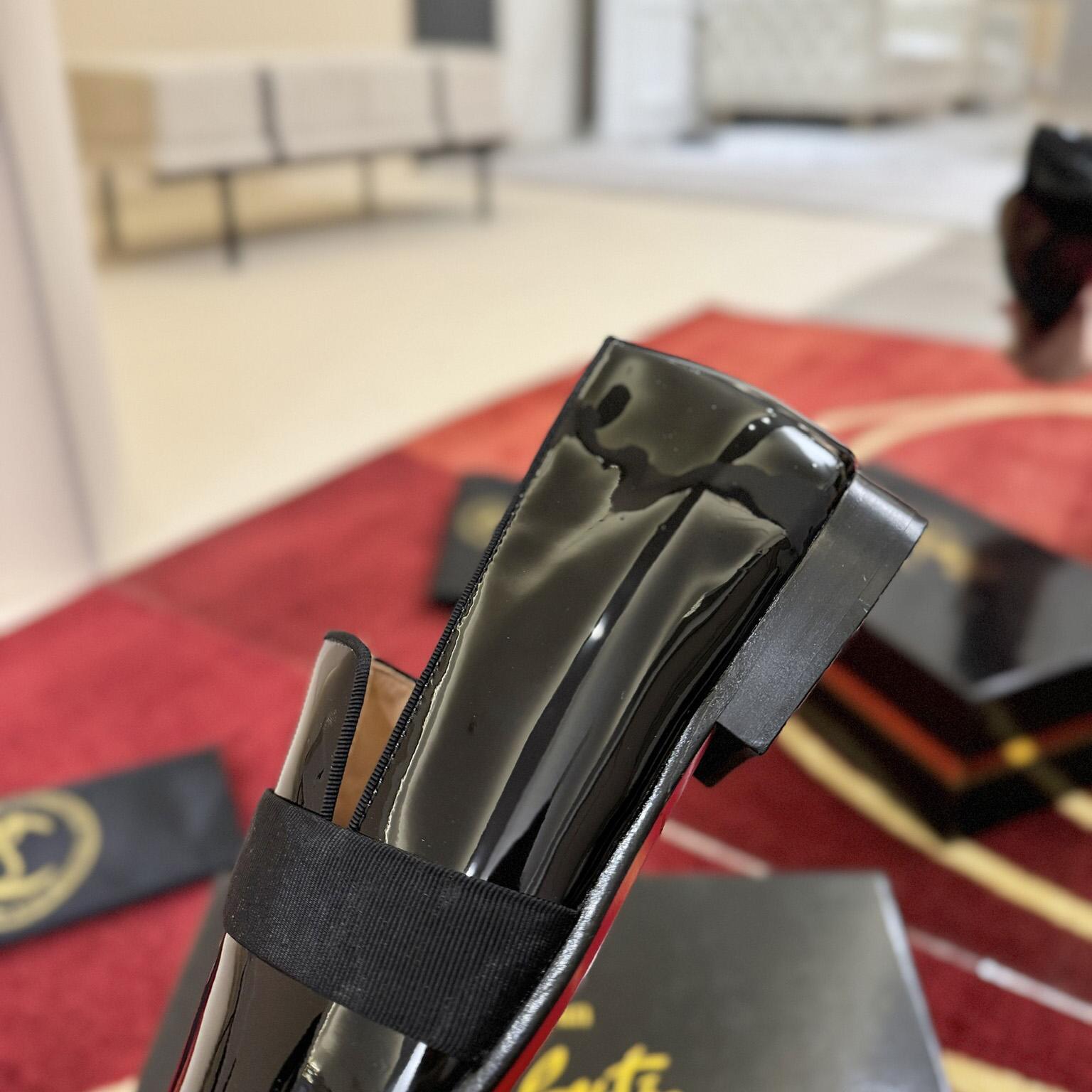 Christian Louboutin Dandydeco Loafers  - DesignerGu