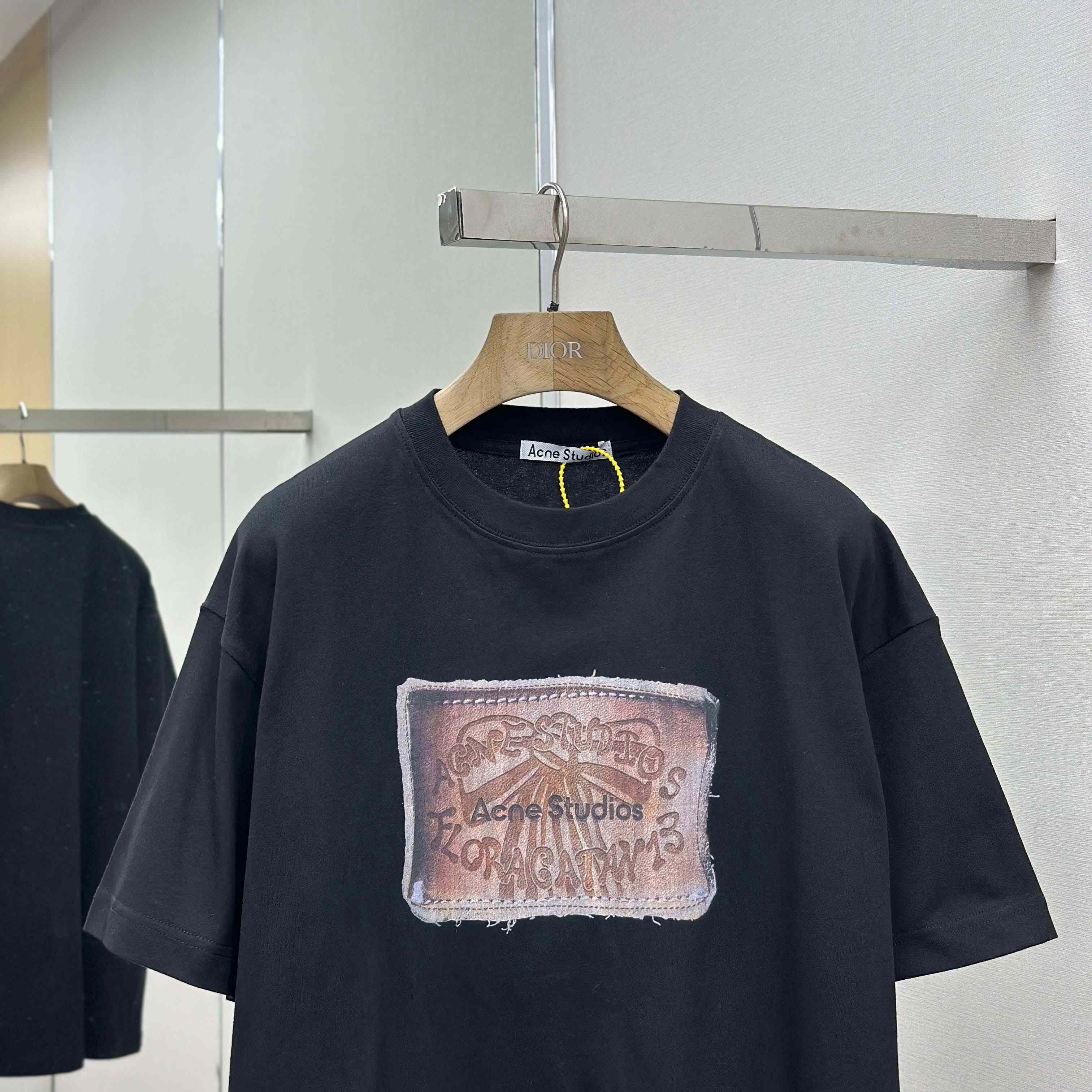 Acne Studios Logo T-shirt-Faded black - DesignerGu