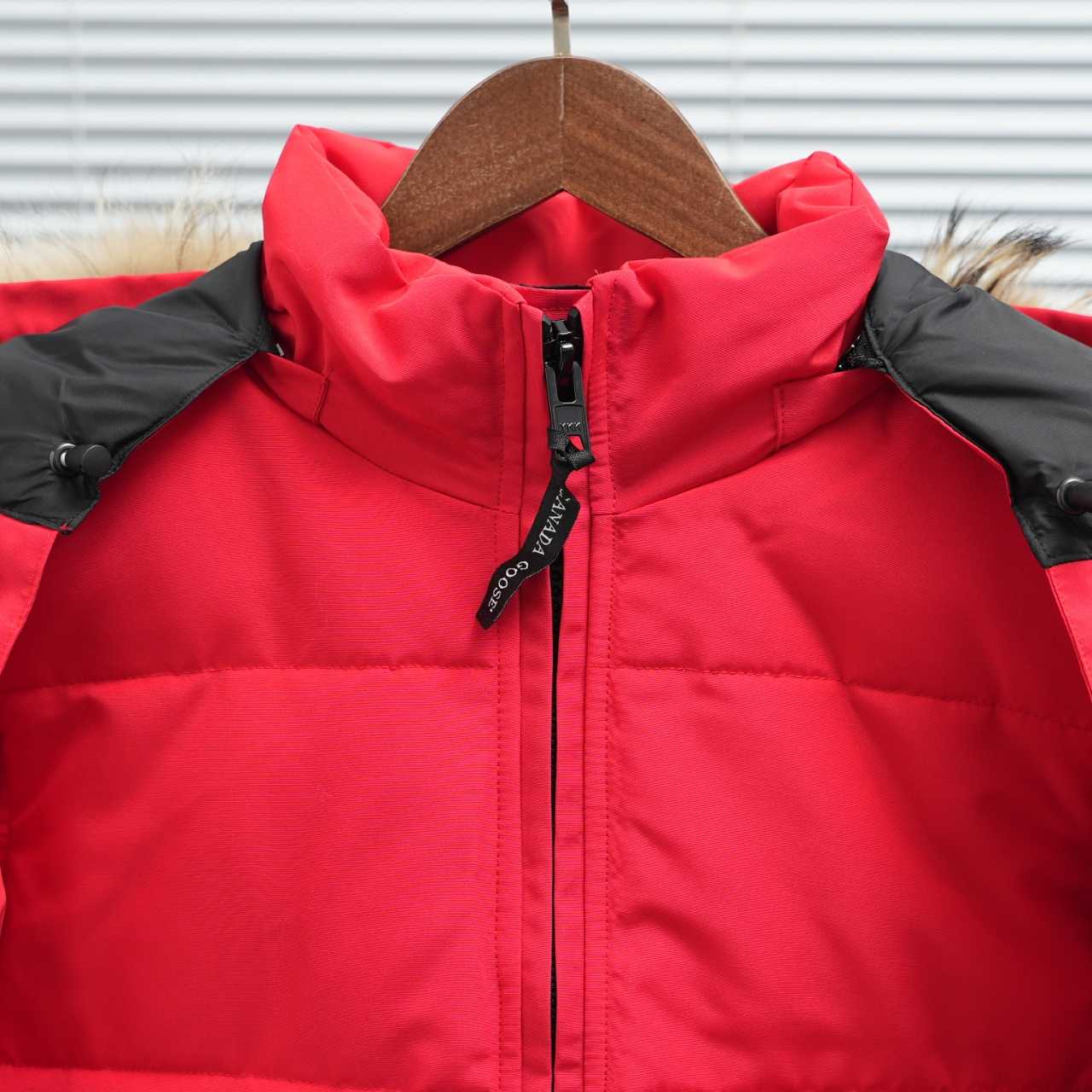 Canada Goose Chelsea Parka - DesignerGu