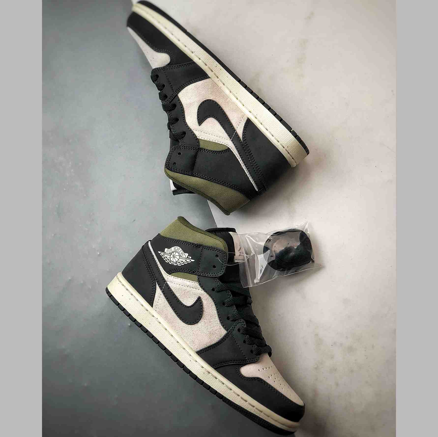 Air Jordan 1 Mid “Olive Green” | HV4091-102 - DesignerGu