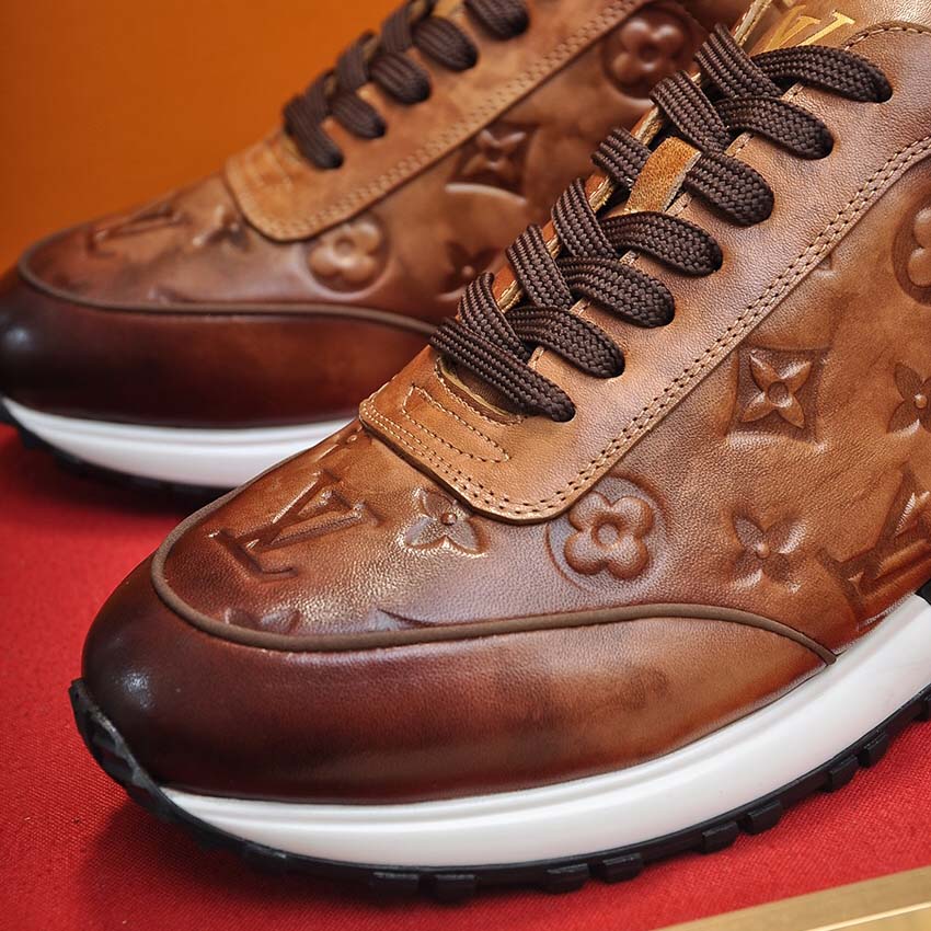Louis Vuitton Sneaker        - DesignerGu