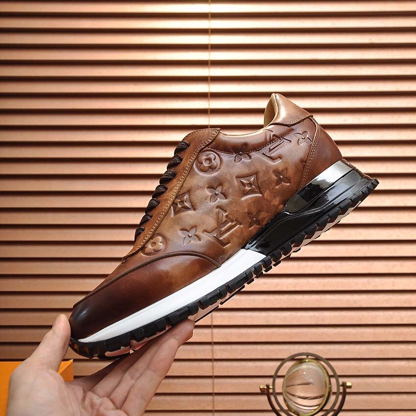 Louis Vuitton Sneaker        - DesignerGu