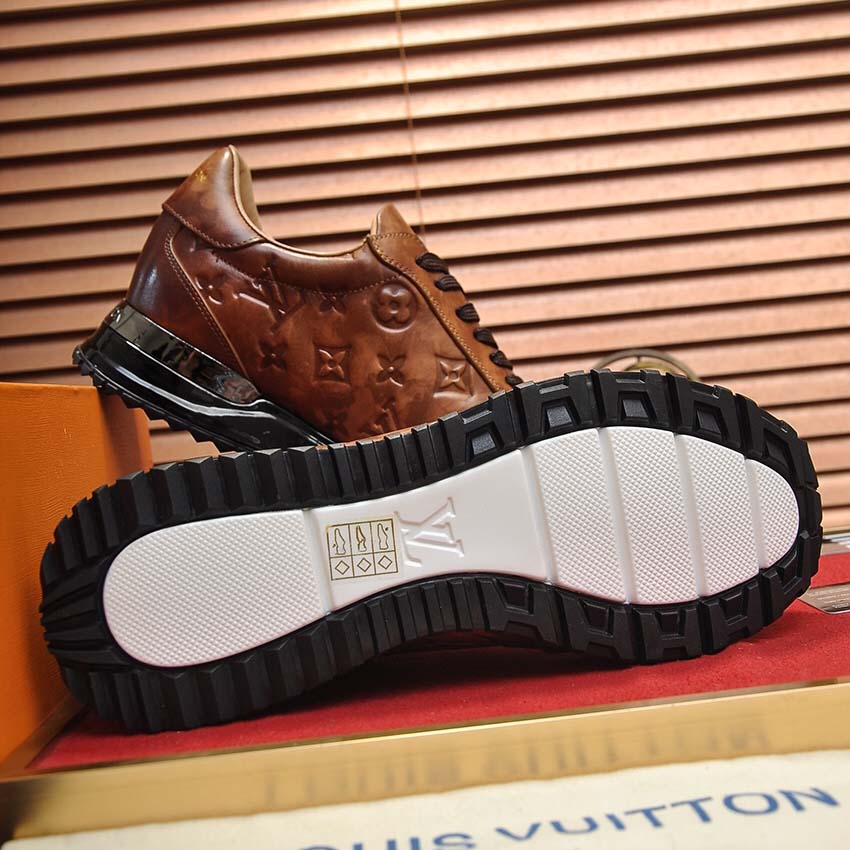 Louis Vuitton Sneaker        - DesignerGu