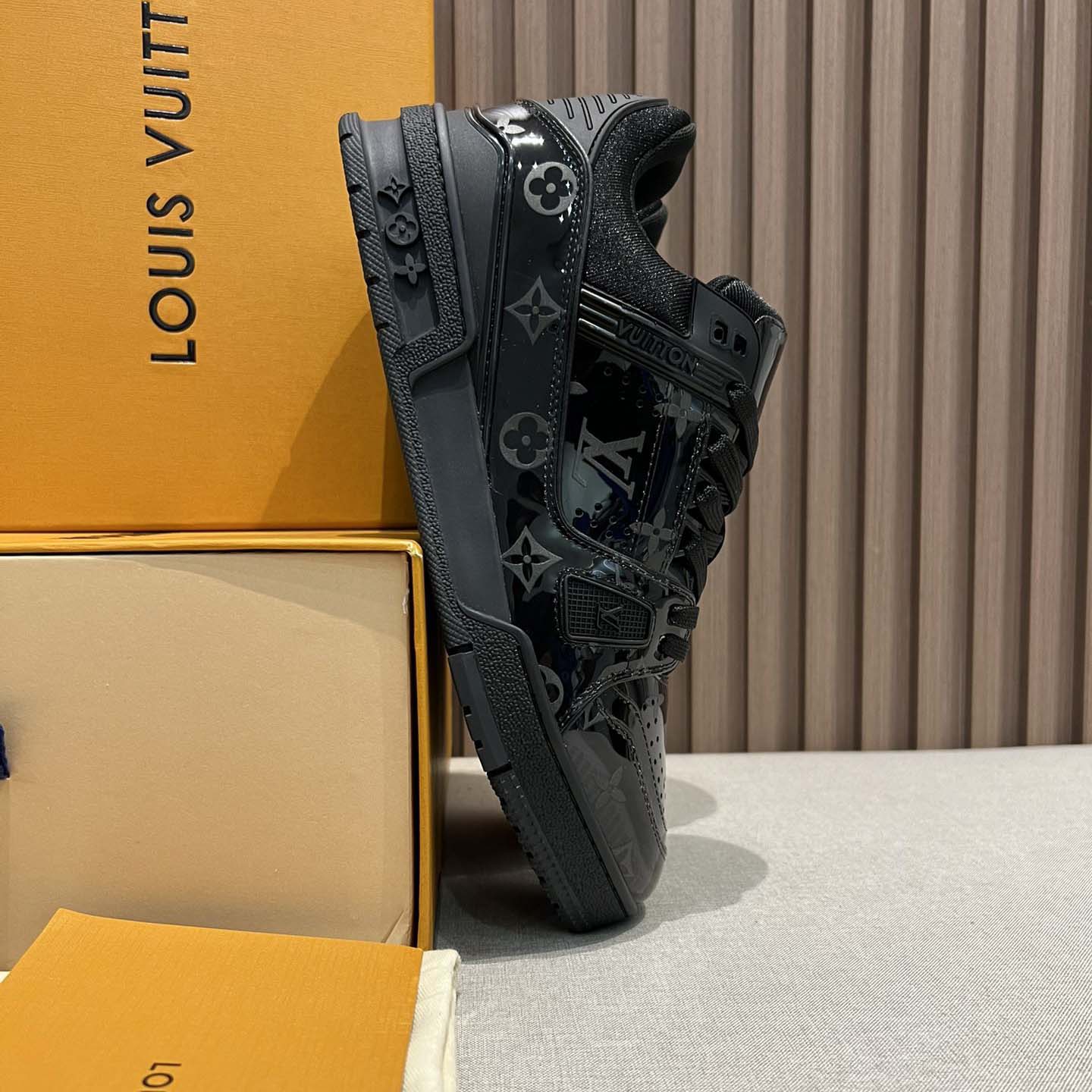 Louis Vuitton LV Trainer Sneaker - DesignerGu