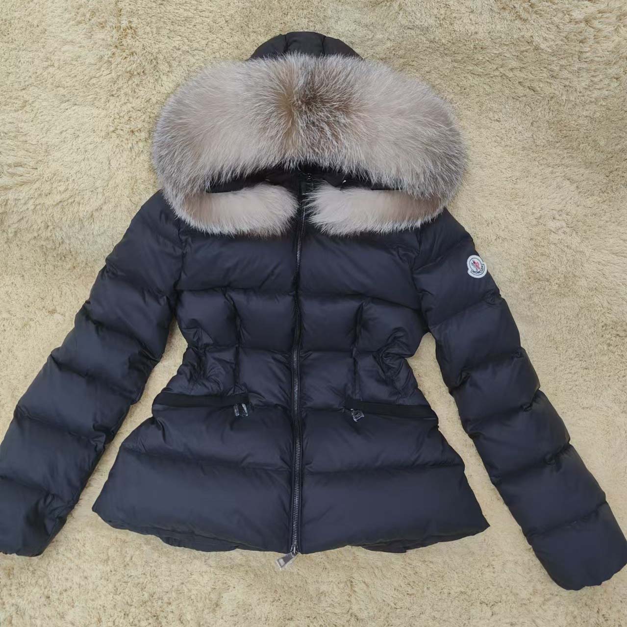 Moncler Boed Hooded Shearling-Trimmed Short Down Jacket - DesignerGu