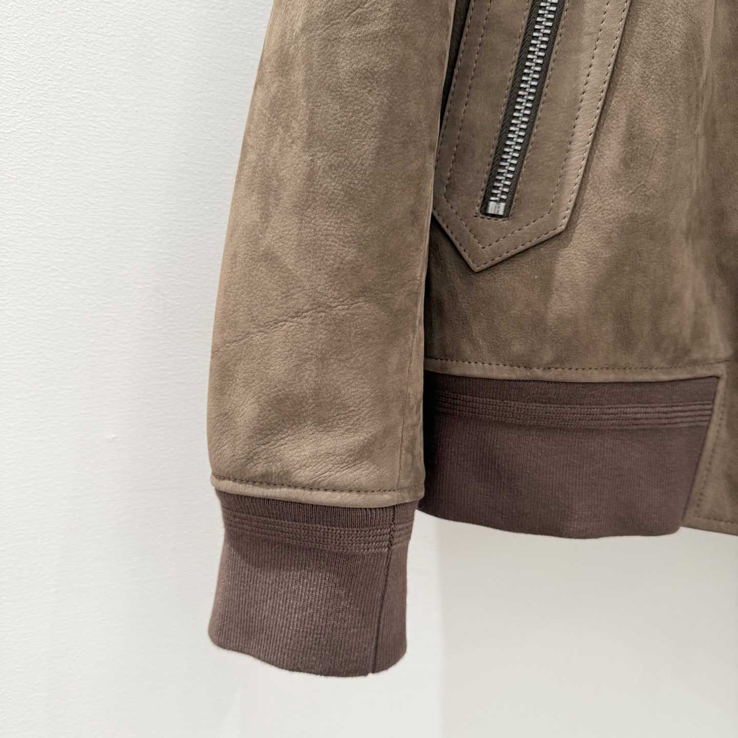 Tom Ford Men's Suede Bomber Jacket - DesignerGu