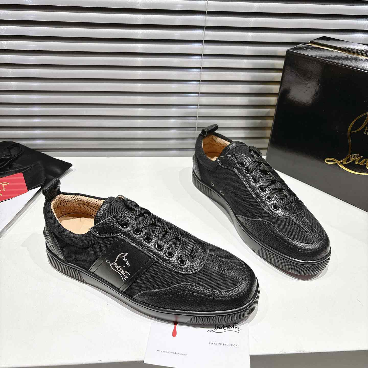 Christian Louboutin Retero Sneakers - DesignerGu