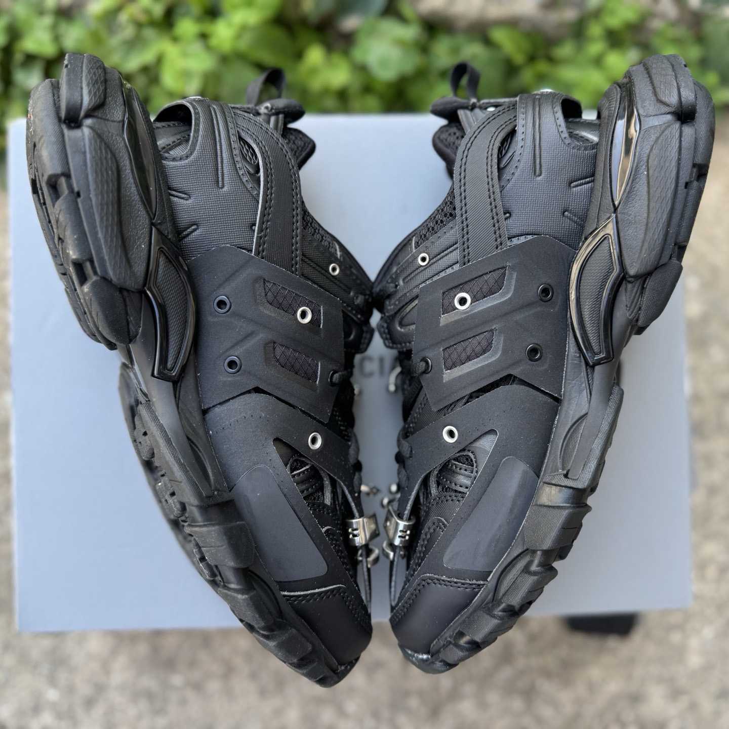 Balenciaga Track piercing Sneaker In Black - DesignerGu