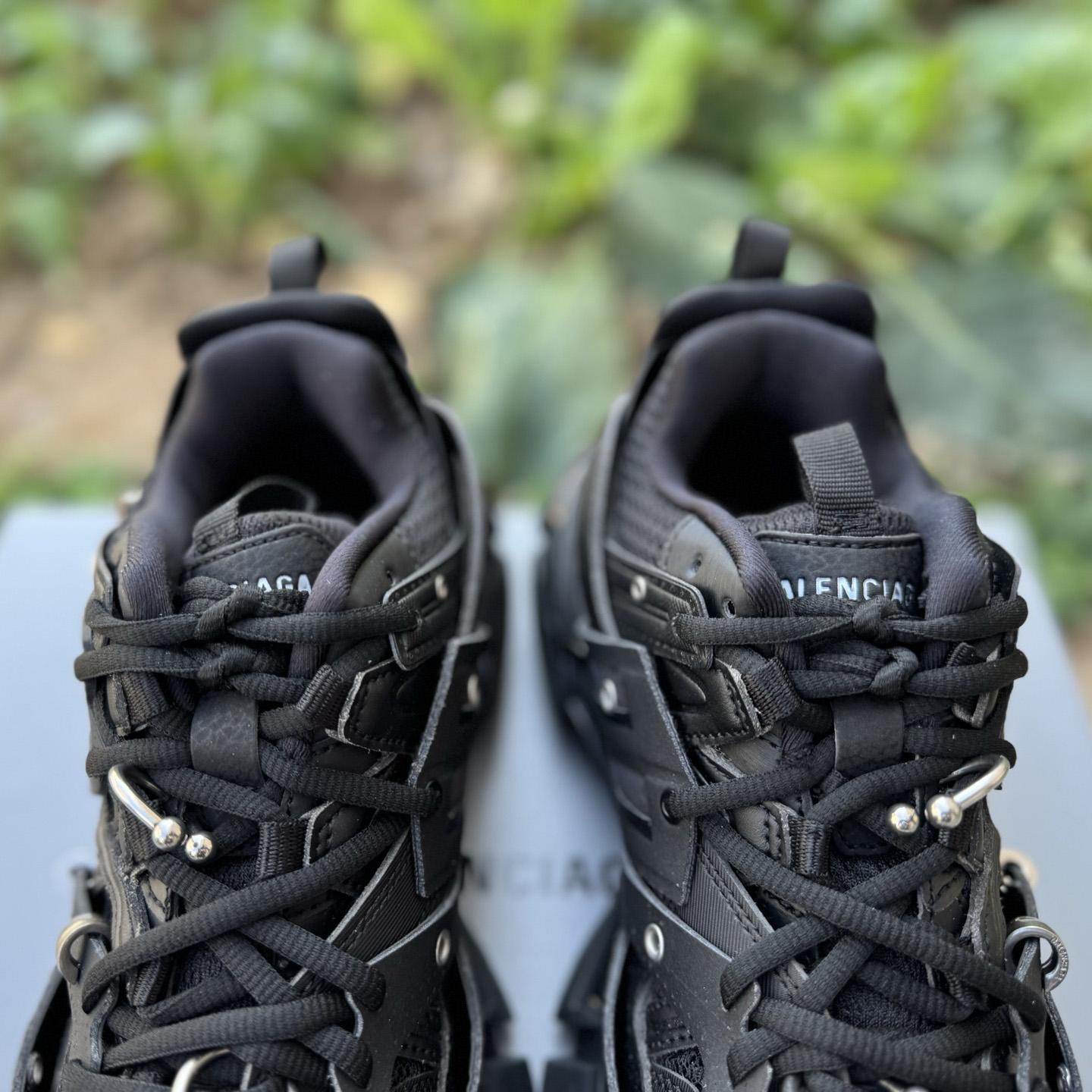 Balenciaga Track piercing Sneaker In Black - DesignerGu