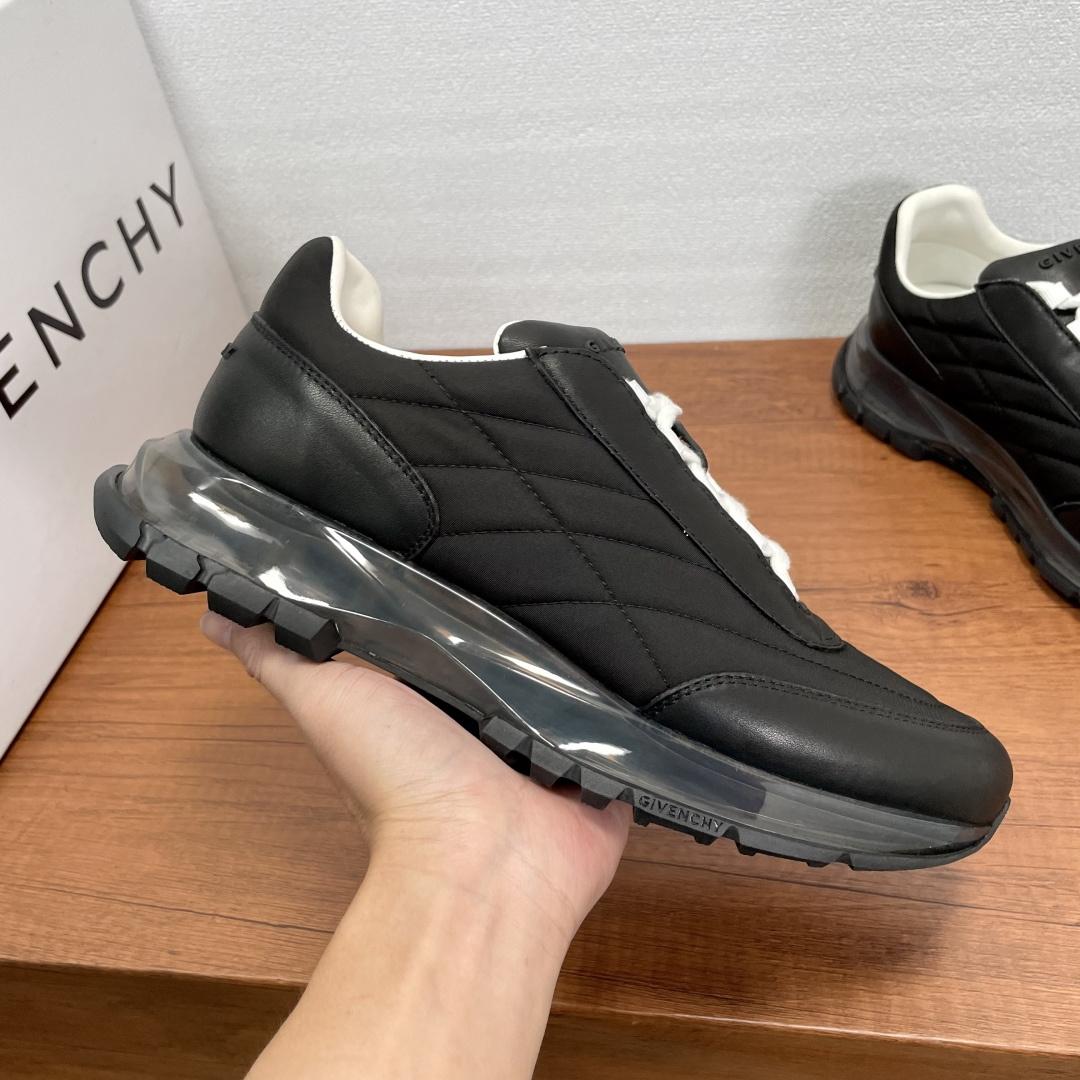 Givenchy Trainers Sneakers In Padded Nylon And Leather - DesignerGu