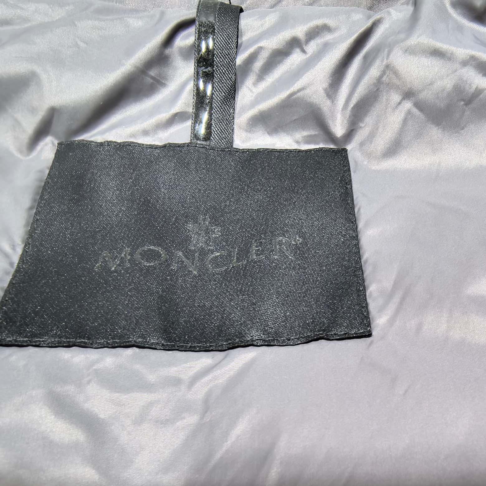 Moncler Padded Quilted Gilet - DesignerGu