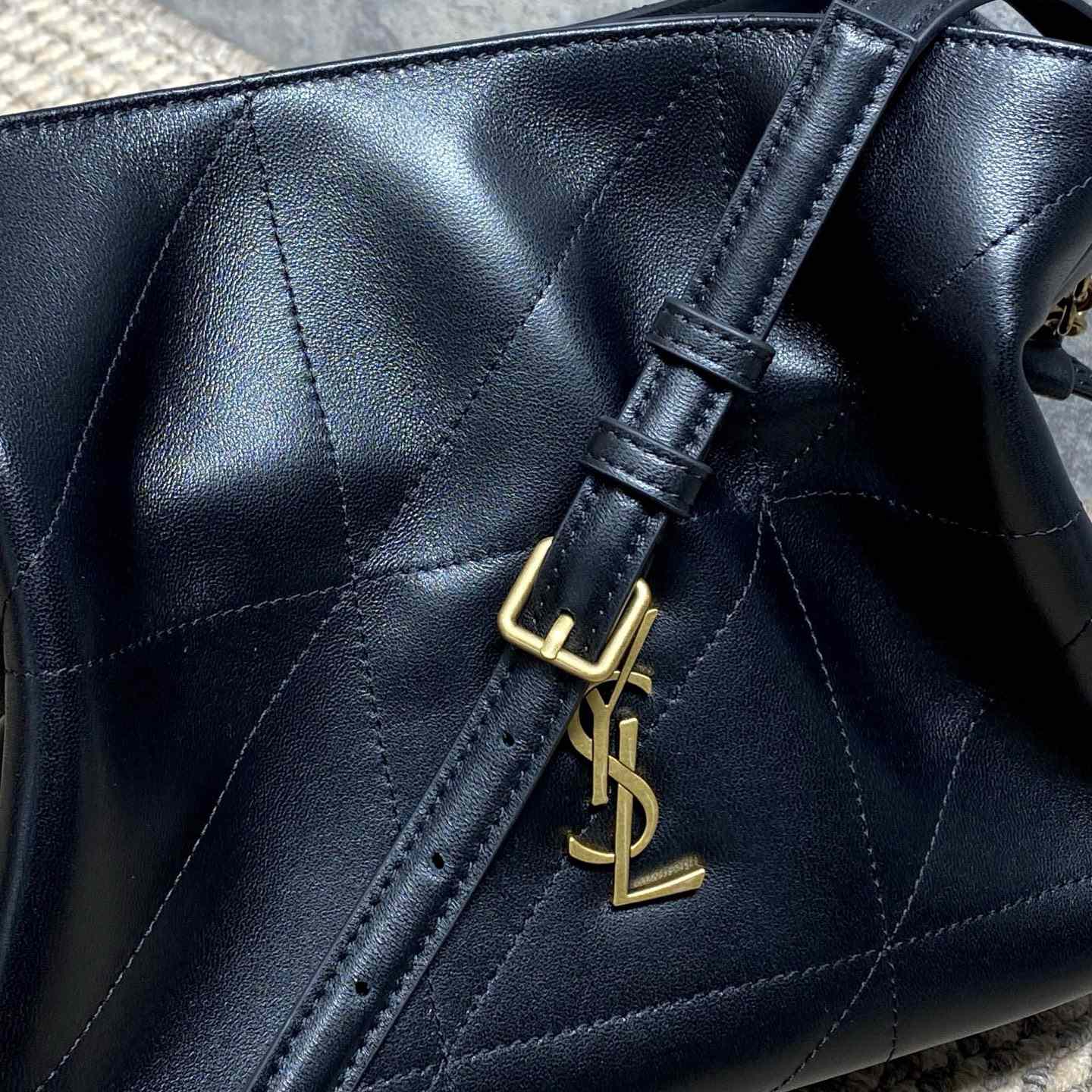 Saint Laurent Jamie Shoulder Pouch In Lambskin - DesignerGu