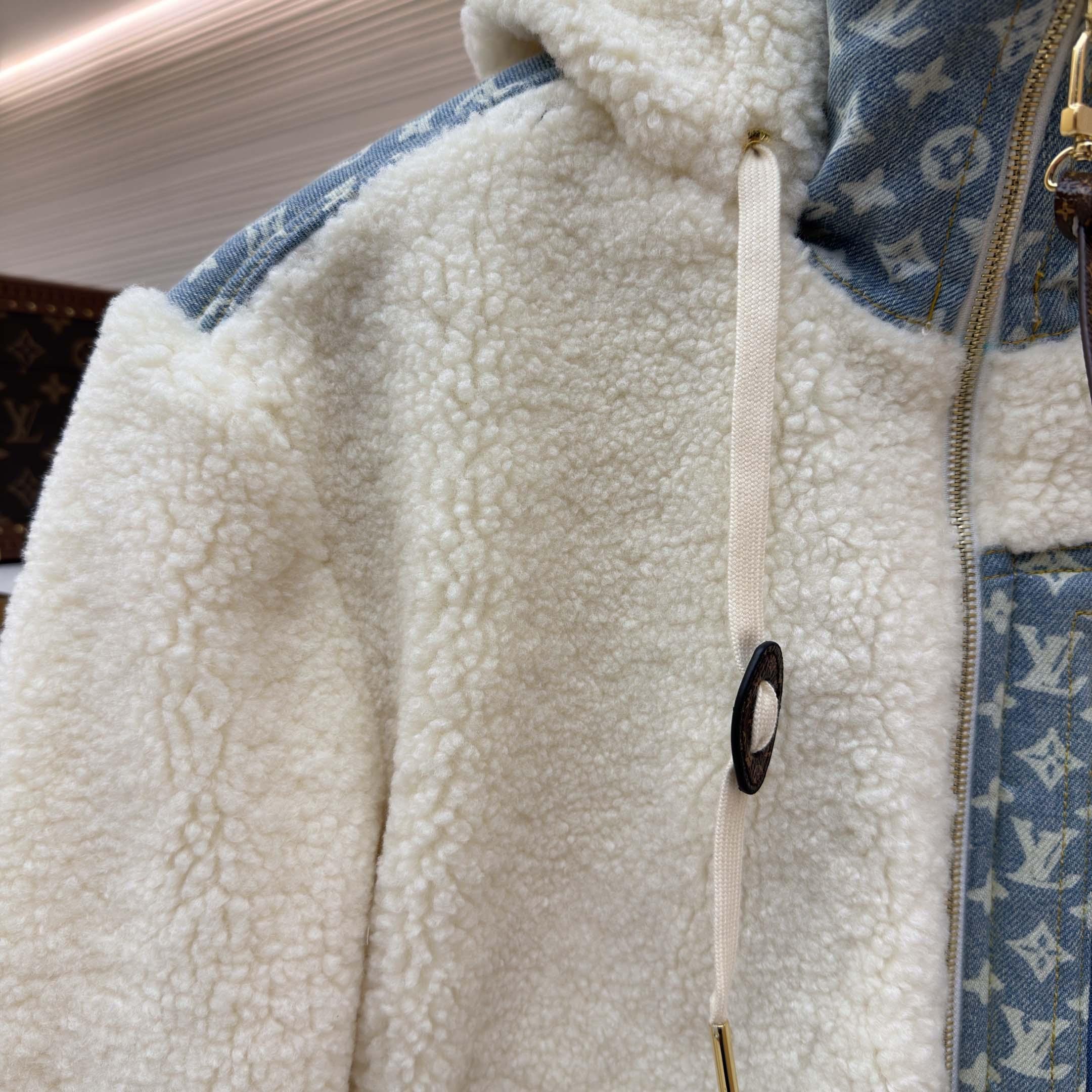 Louis Vuitton Monogram Accent Fleece Jacket - DesignerGu