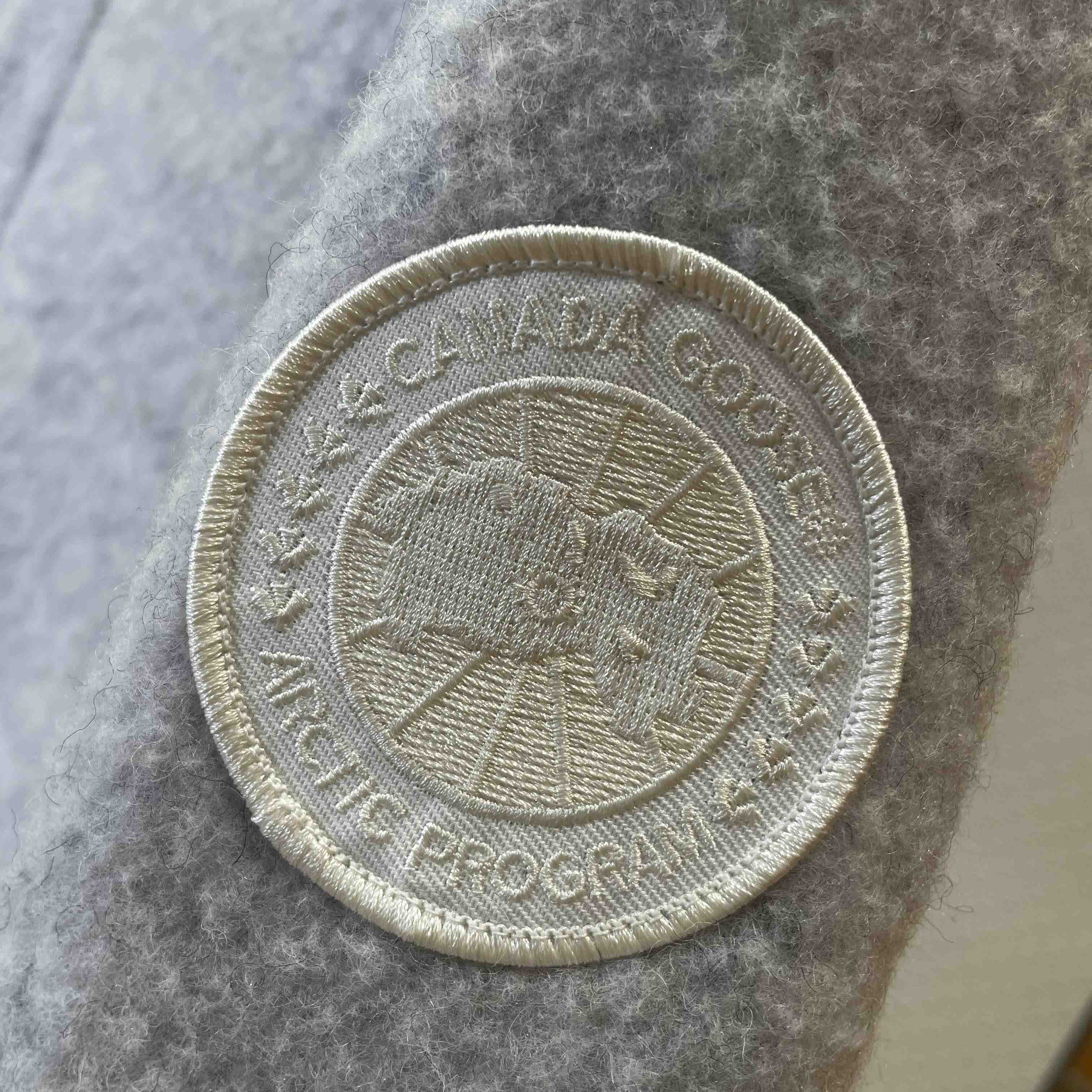 Canada Goose Hudson Fleece Bomber White Label - DesignerGu