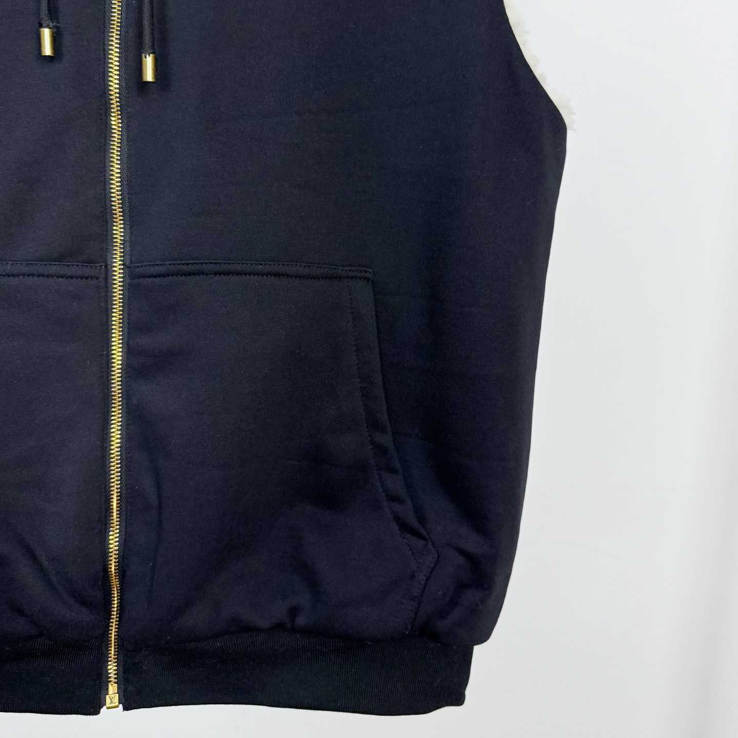 Louis Vuitton Reversible Fleece Gilet - DesignerGu