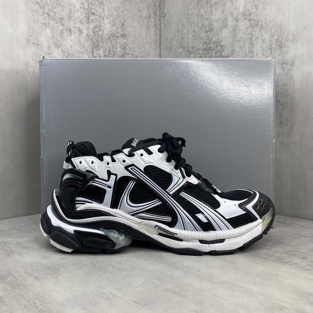 Balenciaga Runner Sneakers - DesignerGu