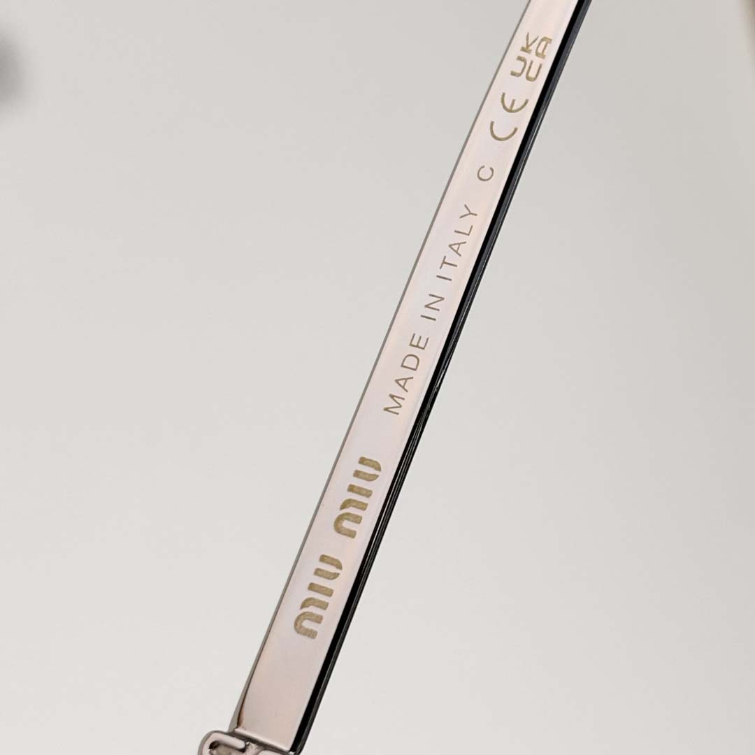 Miu Miu MU A624 Sunglasses - DesignerGu