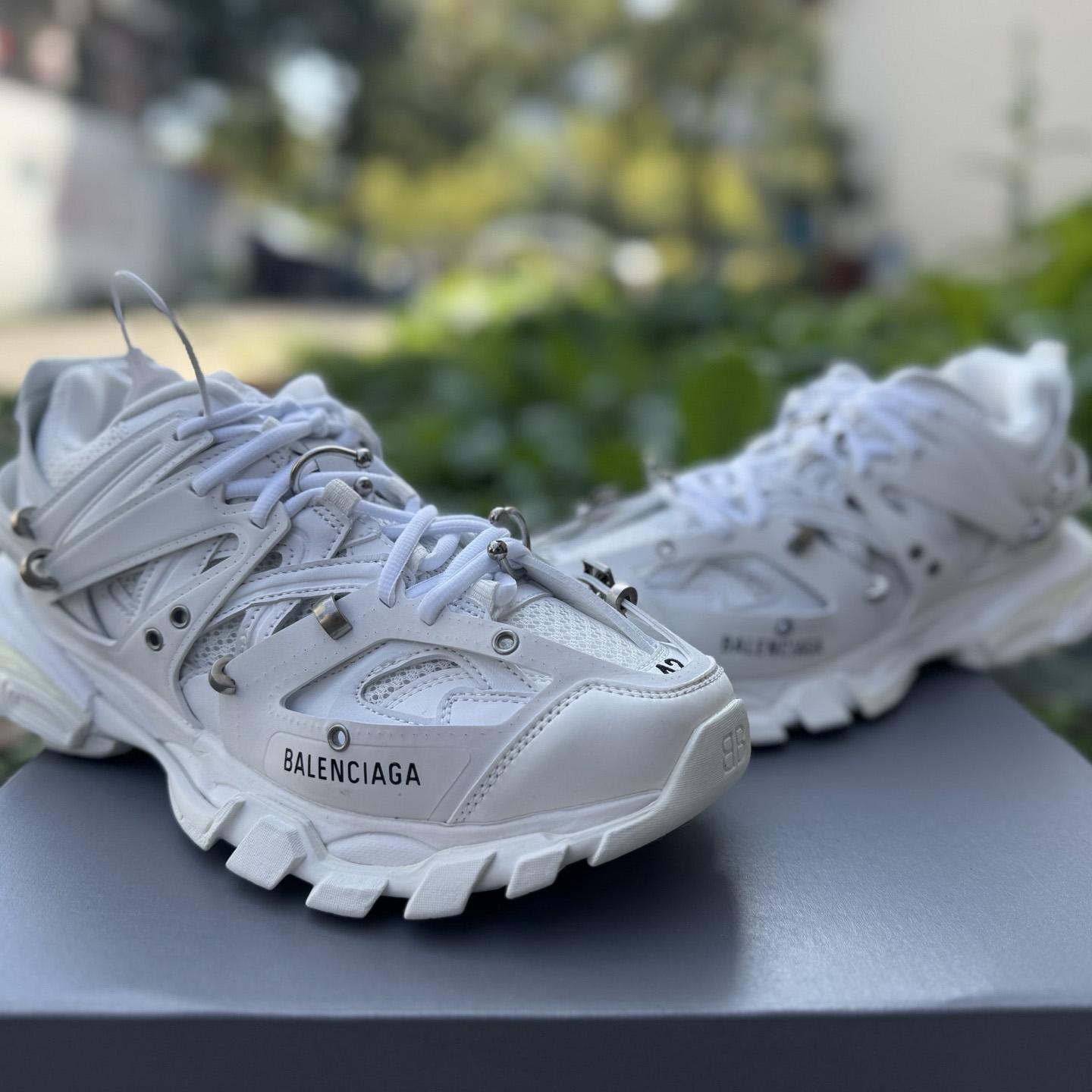 Balenciaga Track piercing Sneaker In White - DesignerGu