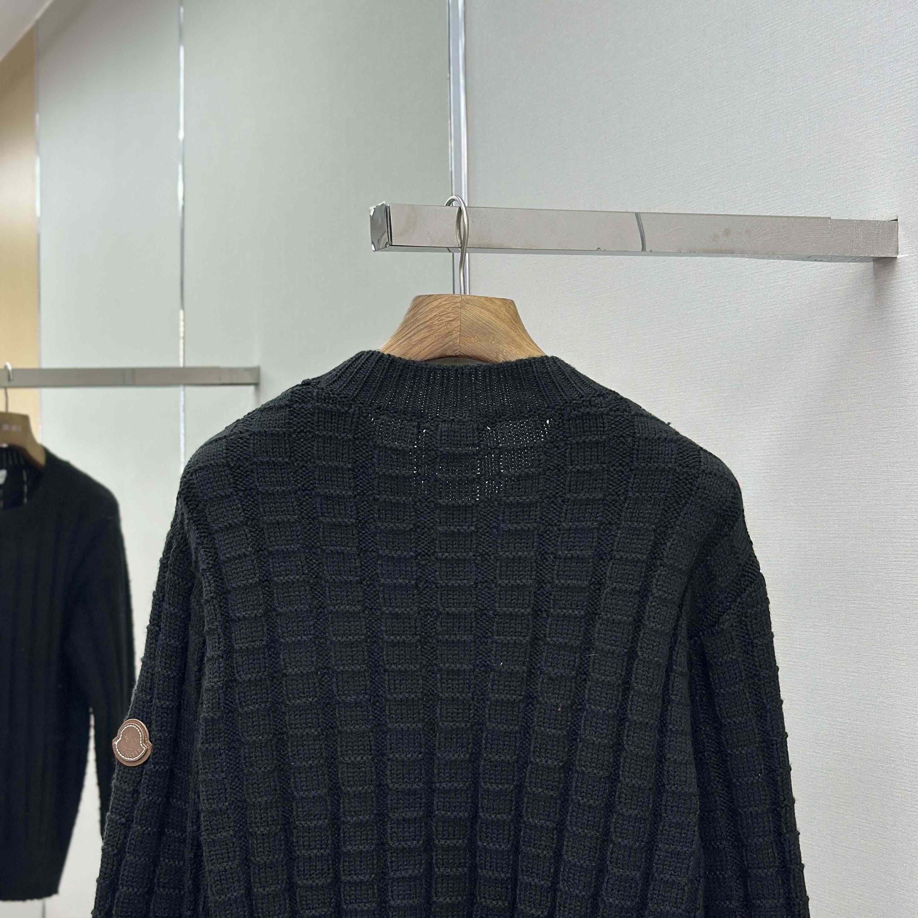 Moncler Wool & Cashmere Jumper - DesignerGu
