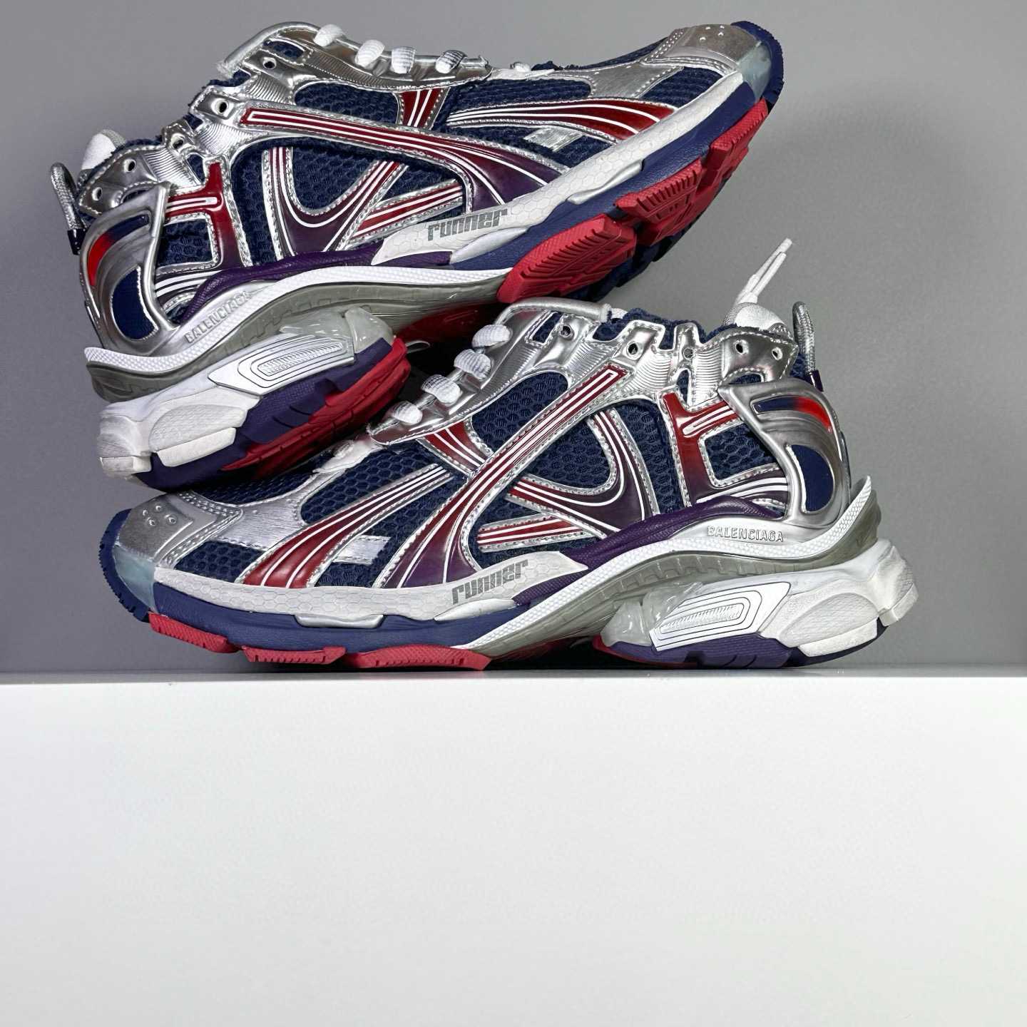 Balenciaga Runner Sneaker In Navy - DesignerGu