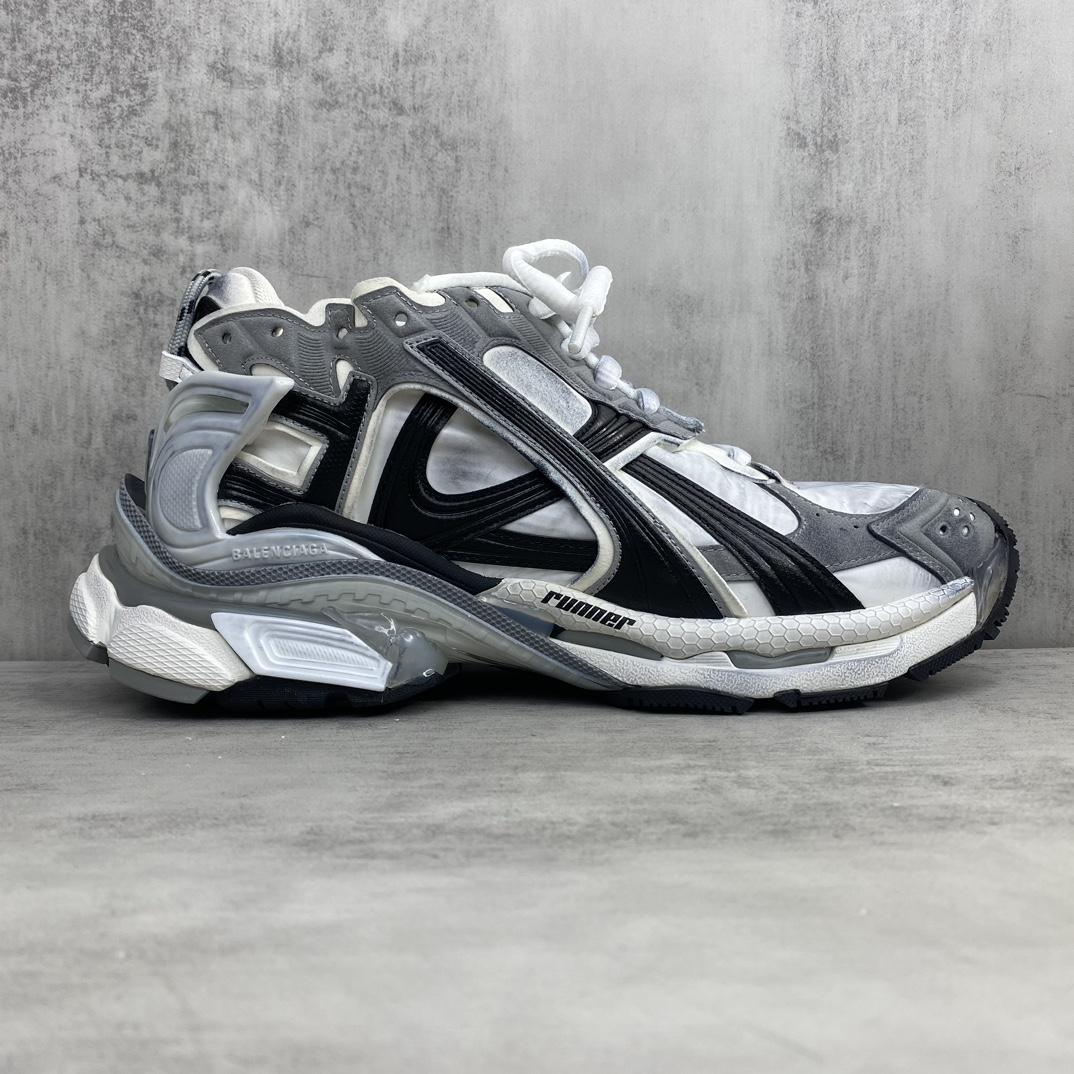 Balenciaga Runner Sneakers - DesignerGu