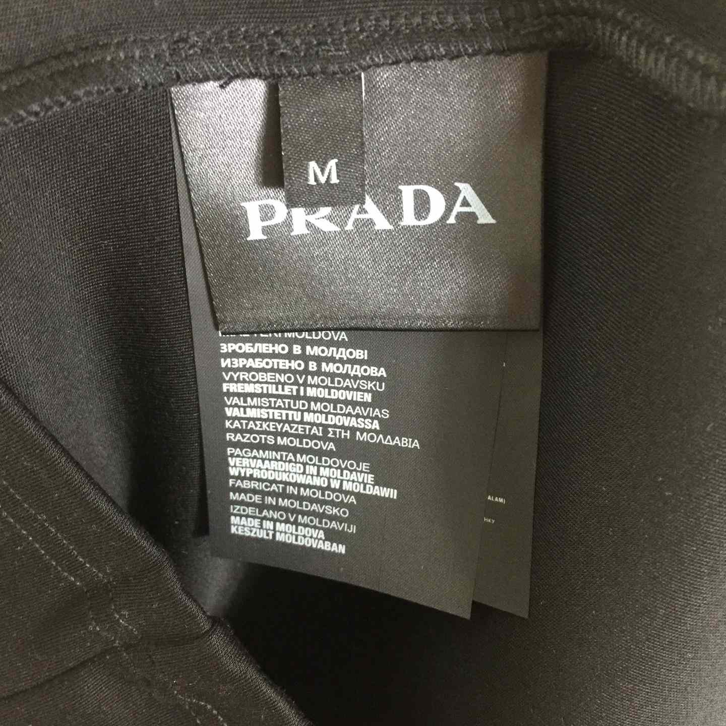 Prada Cotton Tee - DesignerGu