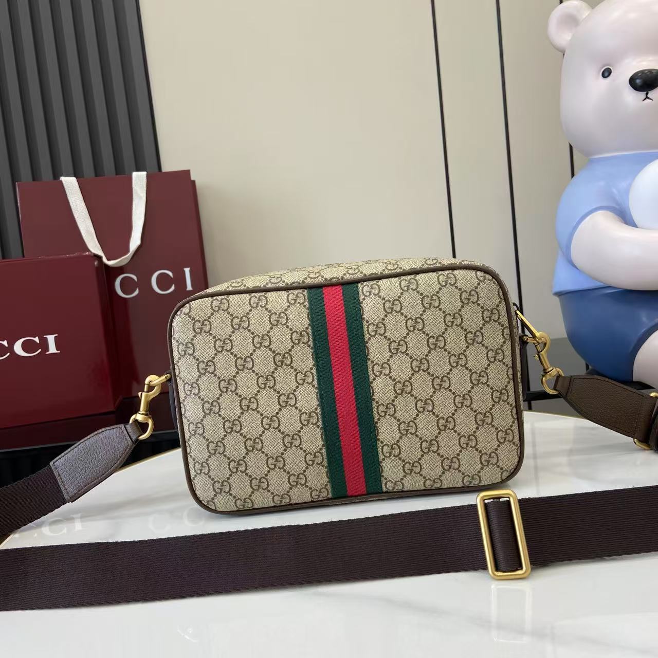 Gucci Ophidia medium crossbody bag - DesignerGu