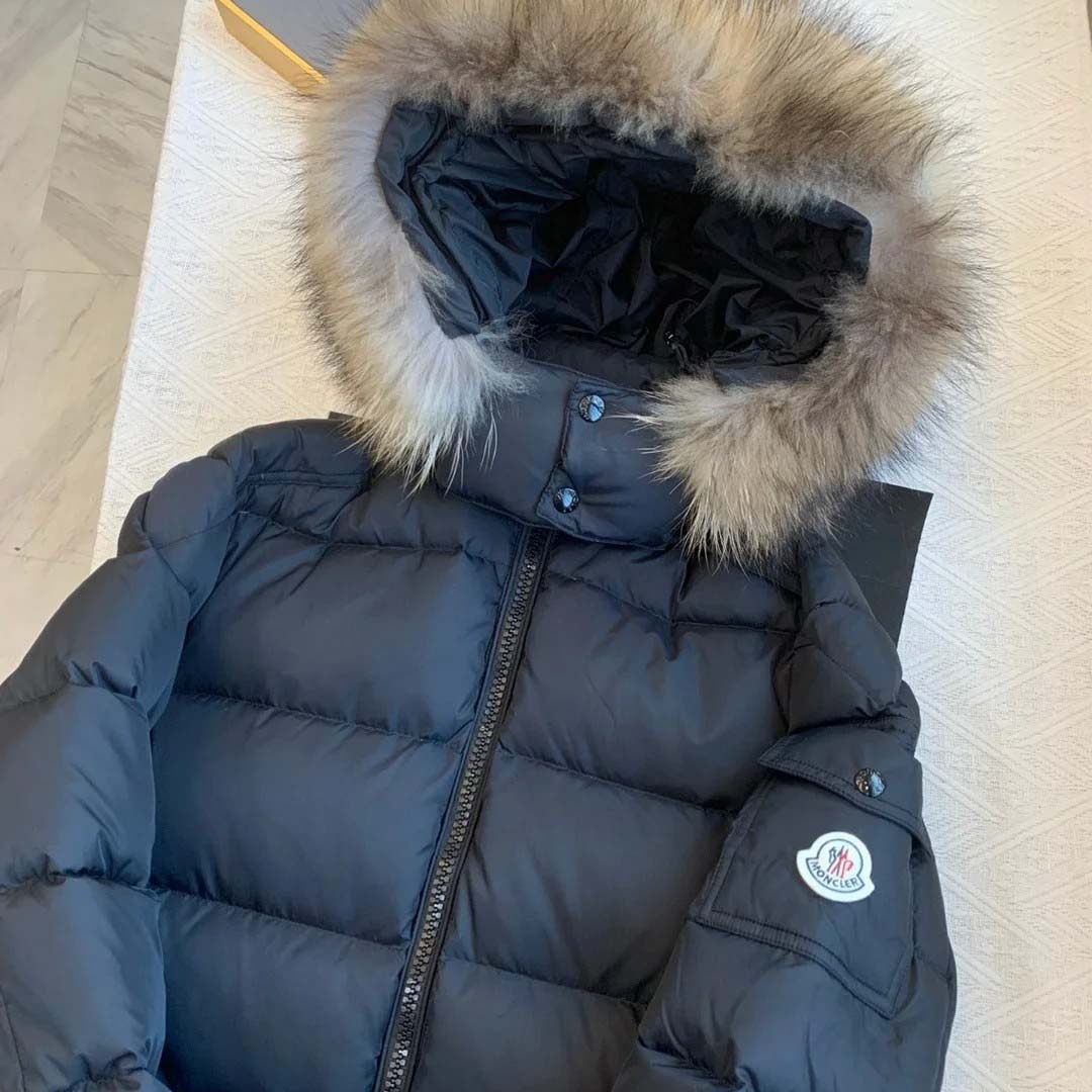 Moncler Maya Short Down Jacket - DesignerGu