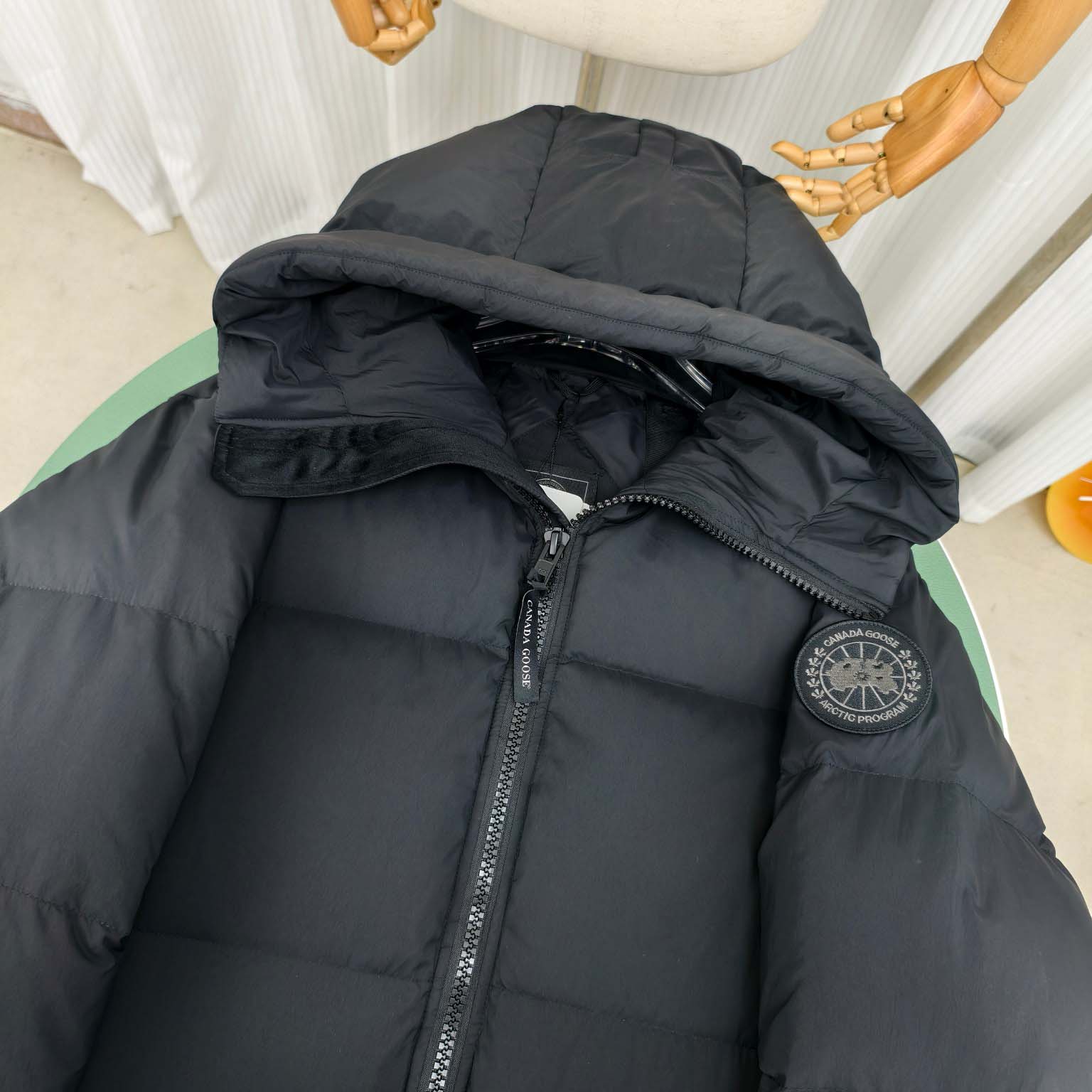 Moncler Lawrence Long Puffer - DesignerGu
