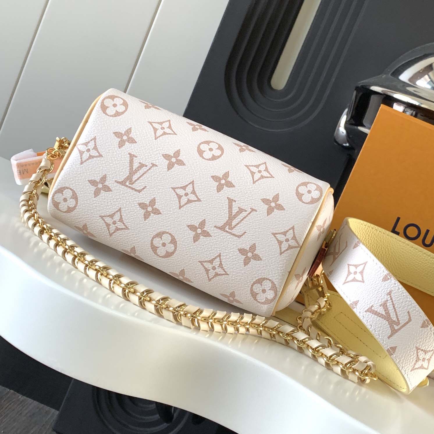 Louis Vuitton Speedy Bandoulière 20    M24474 - DesignerGu
