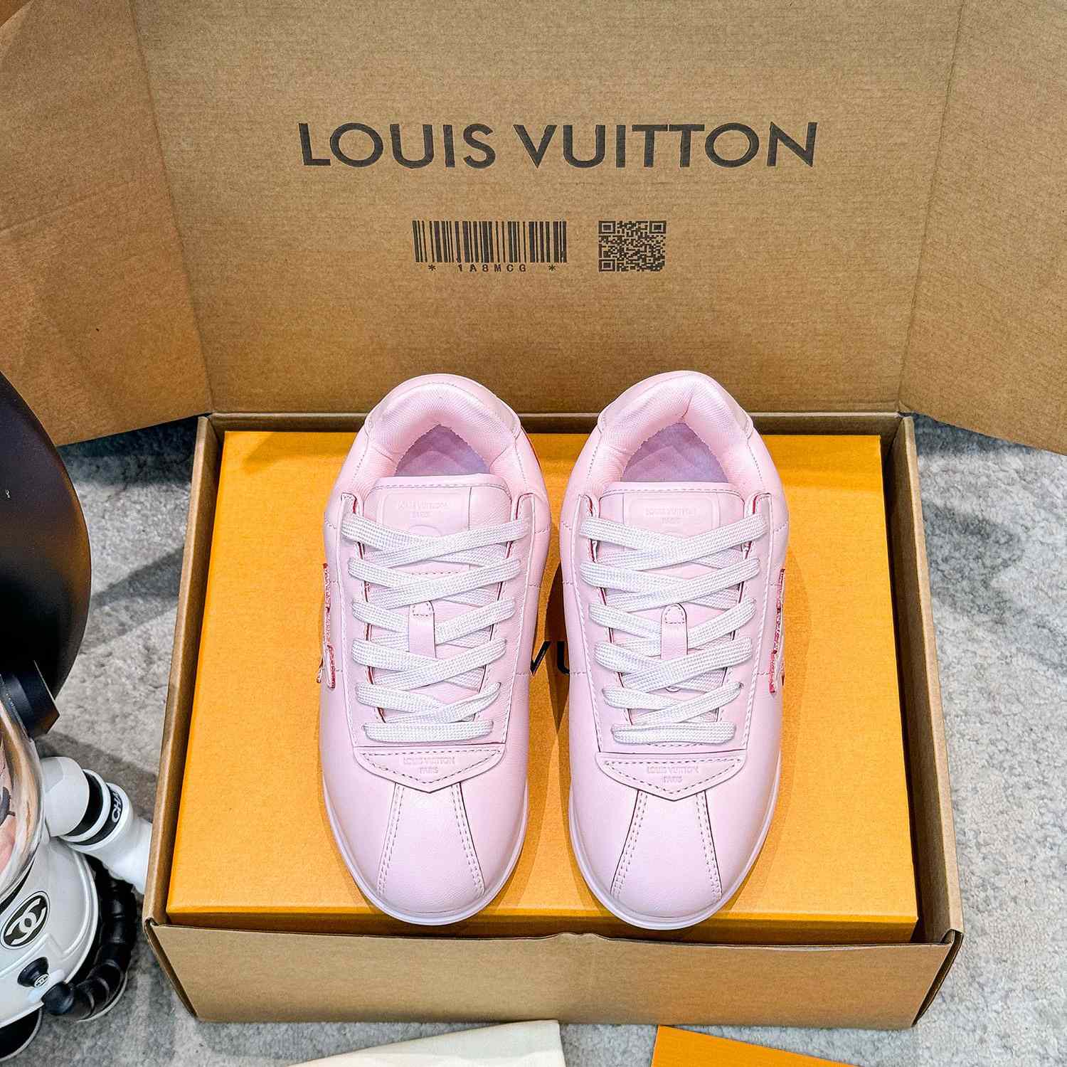 Louis Vuitton LV BUTTERSOFT Sneaker    1AIKWJ - DesignerGu