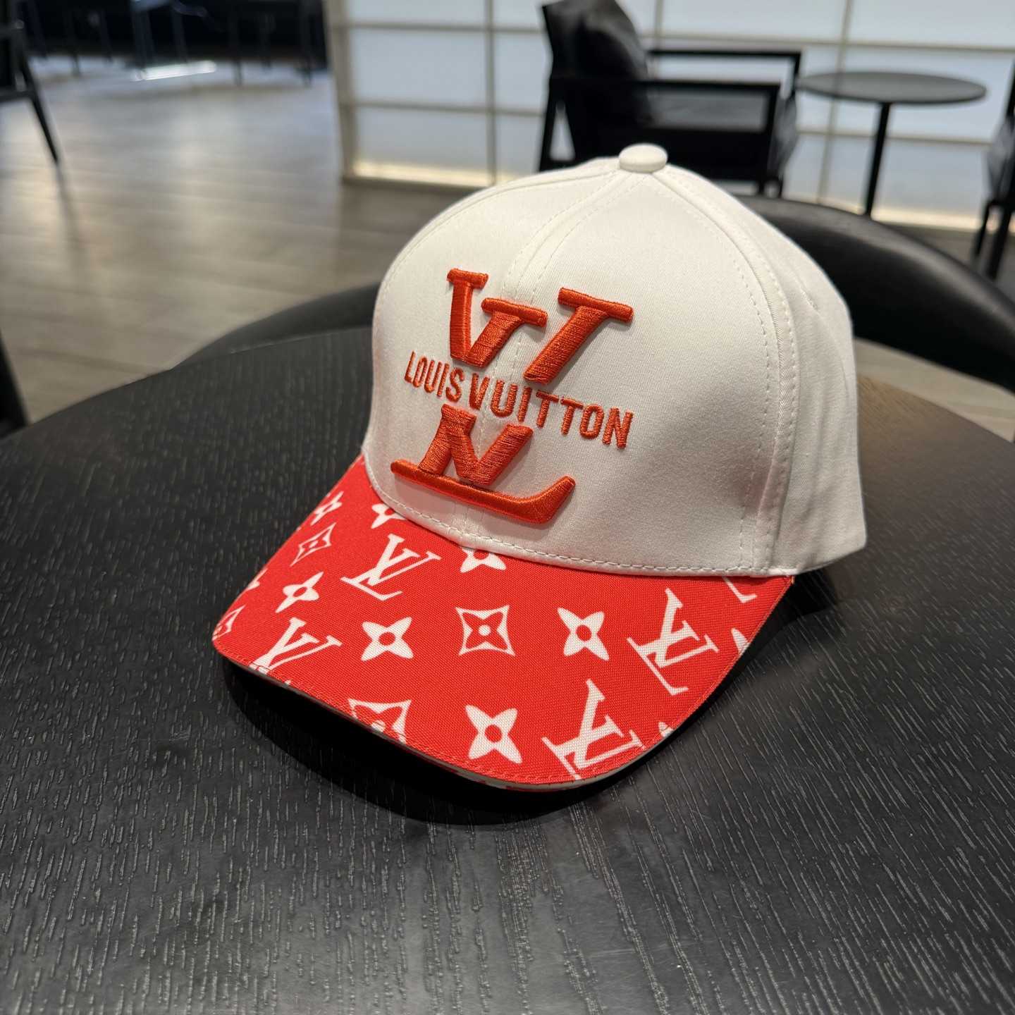 Louis Vuitton Cap - DesignerGu