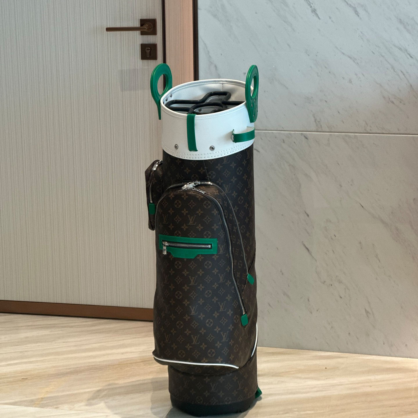 Louis Vuitton Golf Bag - DesignerGu