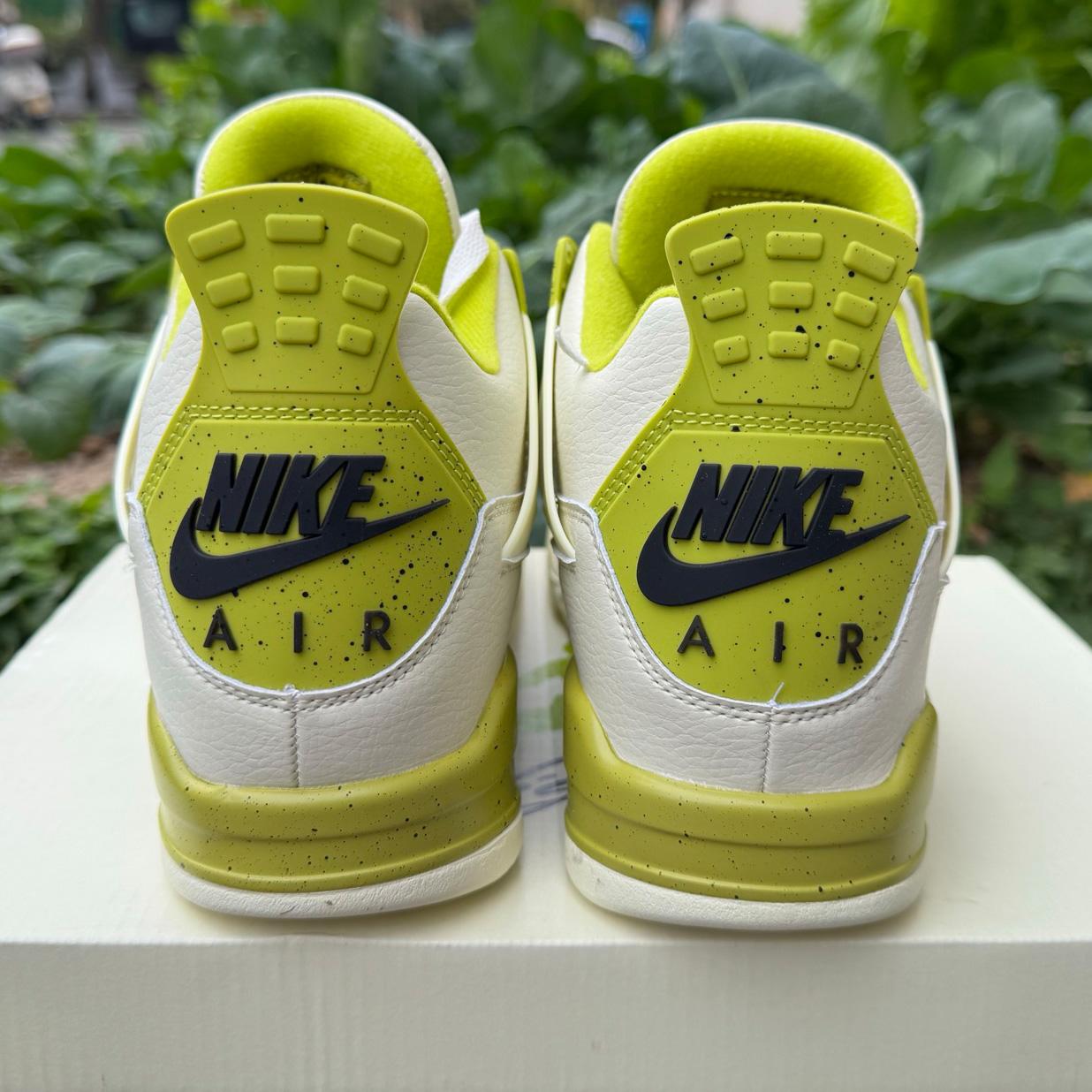 J. Balvin x Jordan Air Jordan 4 Retro 'Lemonade' IW2872-700  - DesignerGu