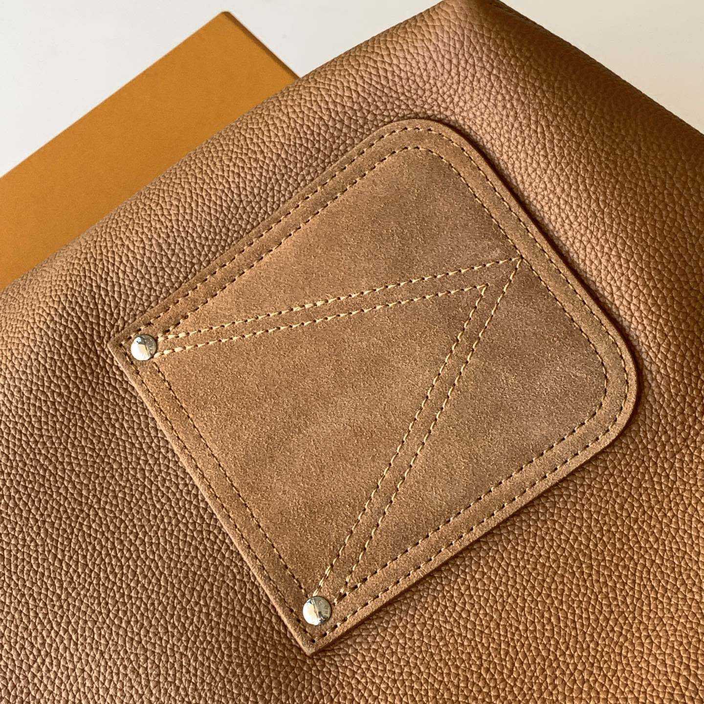 Louis Vuitton Verso Hobo H38      M26745 - DesignerGu