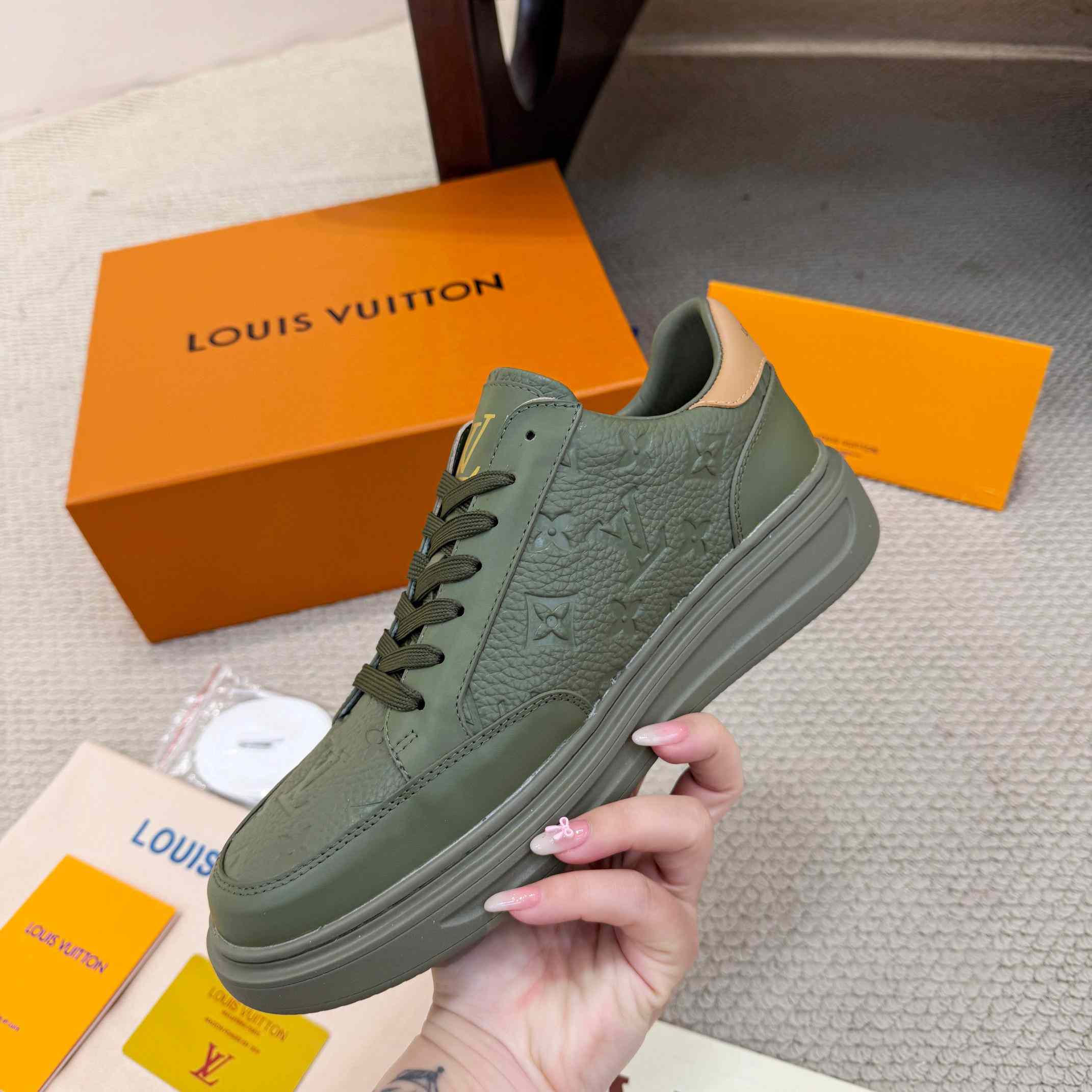 Louis Vuitton Beverly Hills Sneaker 1AJ912 - DesignerGu