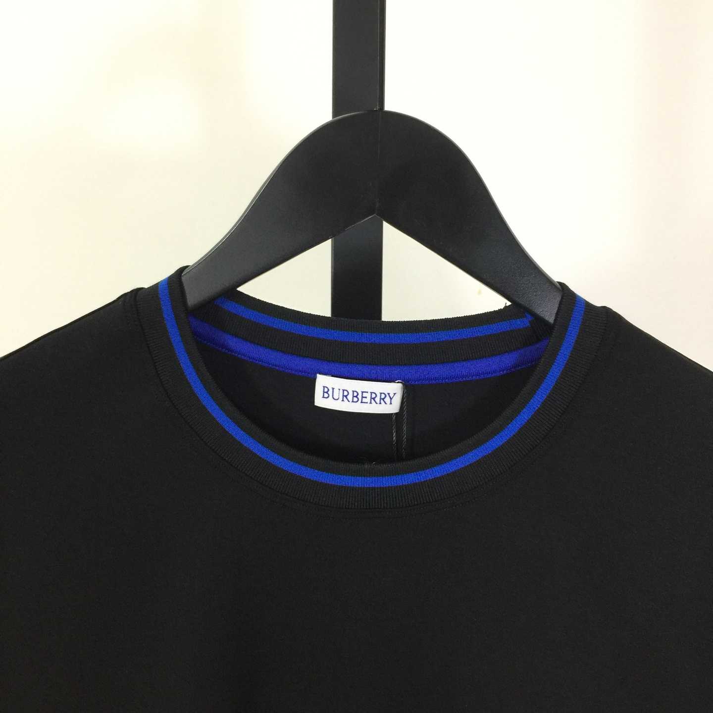 Burberry Logo Cotton T-shirt - DesignerGu