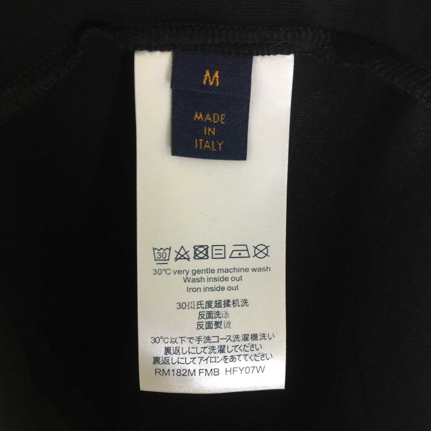 Louis Vuitton T-shirt Monogram - DesignerGu