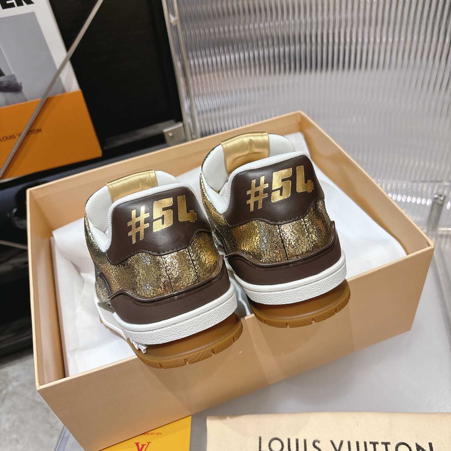 Louis Vuitton LV Trainer Sneaker    1AJA14 - DesignerGu