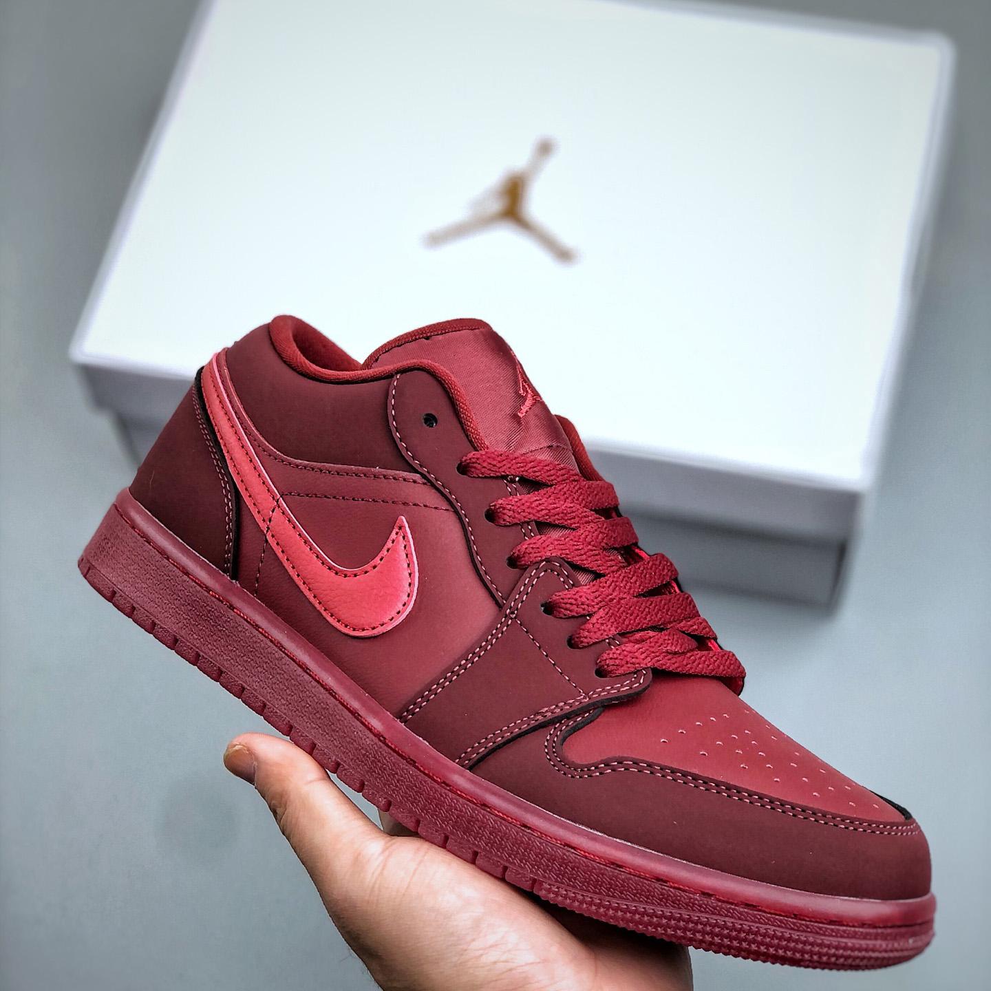 Air Jordan 1 Low  In Team Red/Sierra Red IB7012-600  - DesignerGu