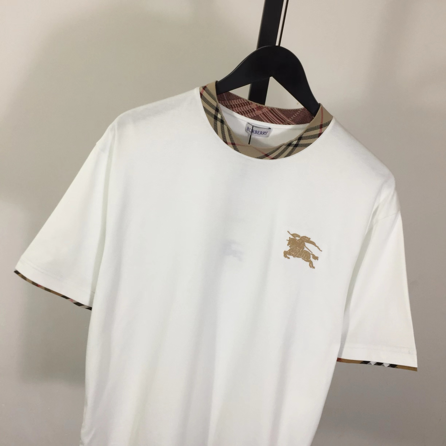 Burberry Logo Cotton T-shirt - DesignerGu