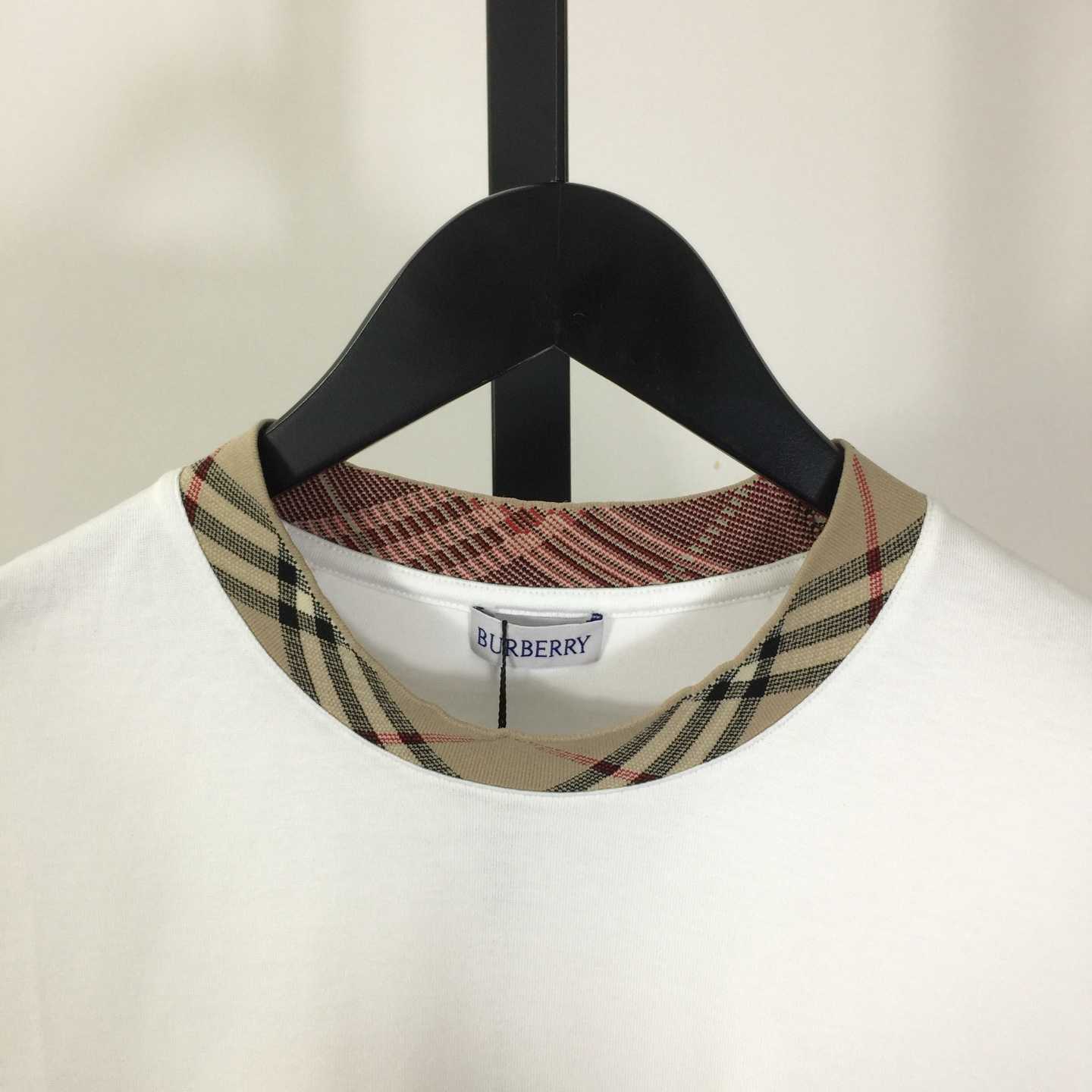 Burberry Logo Cotton T-shirt - DesignerGu