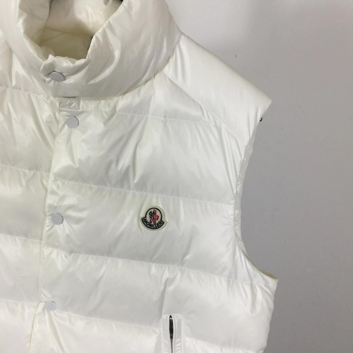 Moncler Contrin Down Vest - DesignerGu