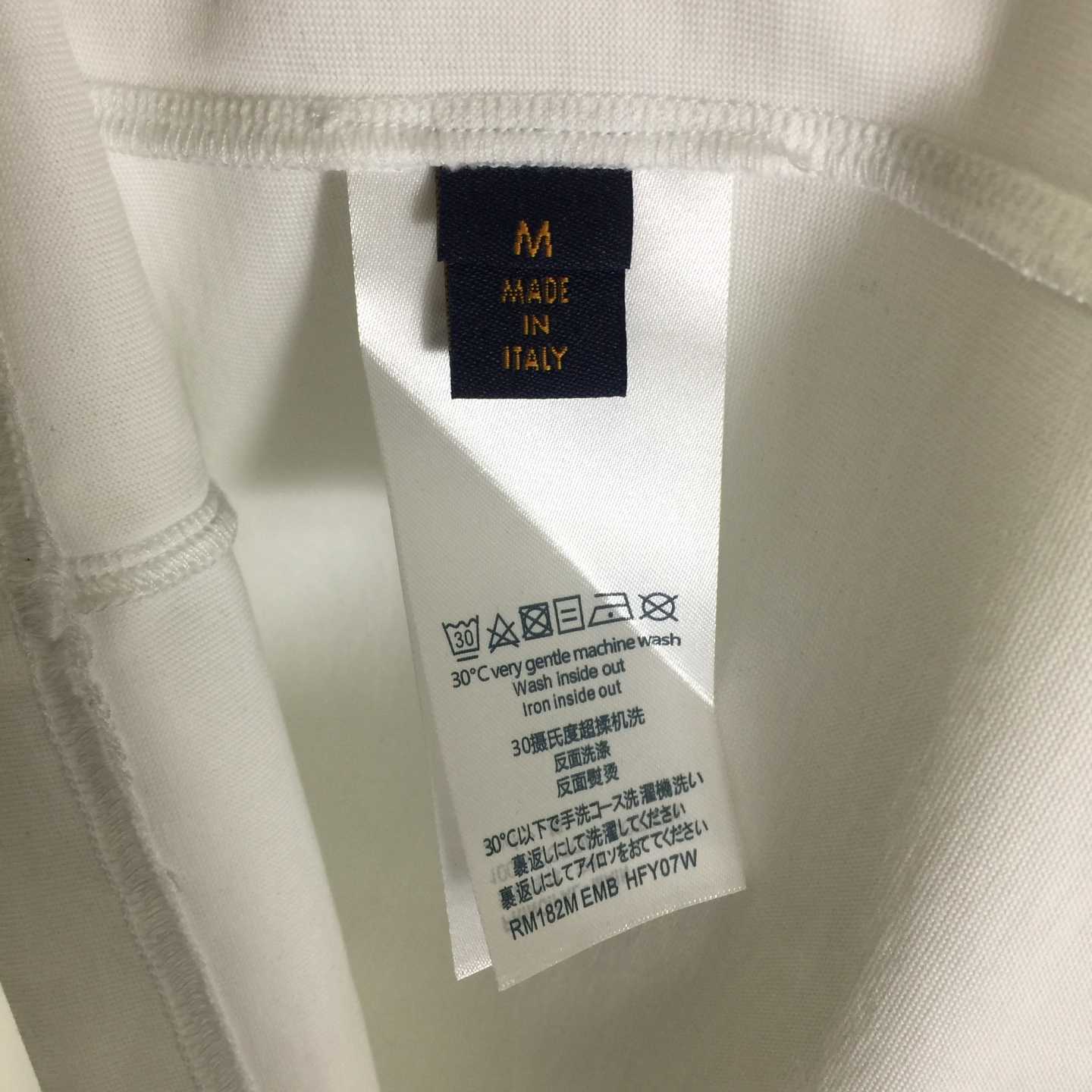 Louis Vuitton T-shirt With Yellow Graphic Logo - DesignerGu