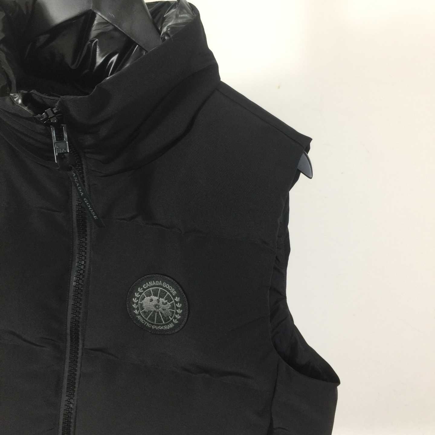 Canada Goose Grandview Cropped Vest Black Label - DesignerGu