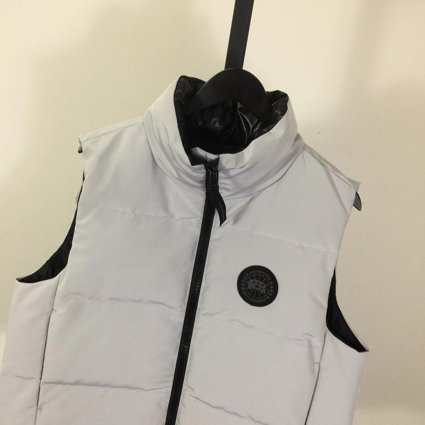 Canada Goose Grandview Cropped Vest Black Label - DesignerGu